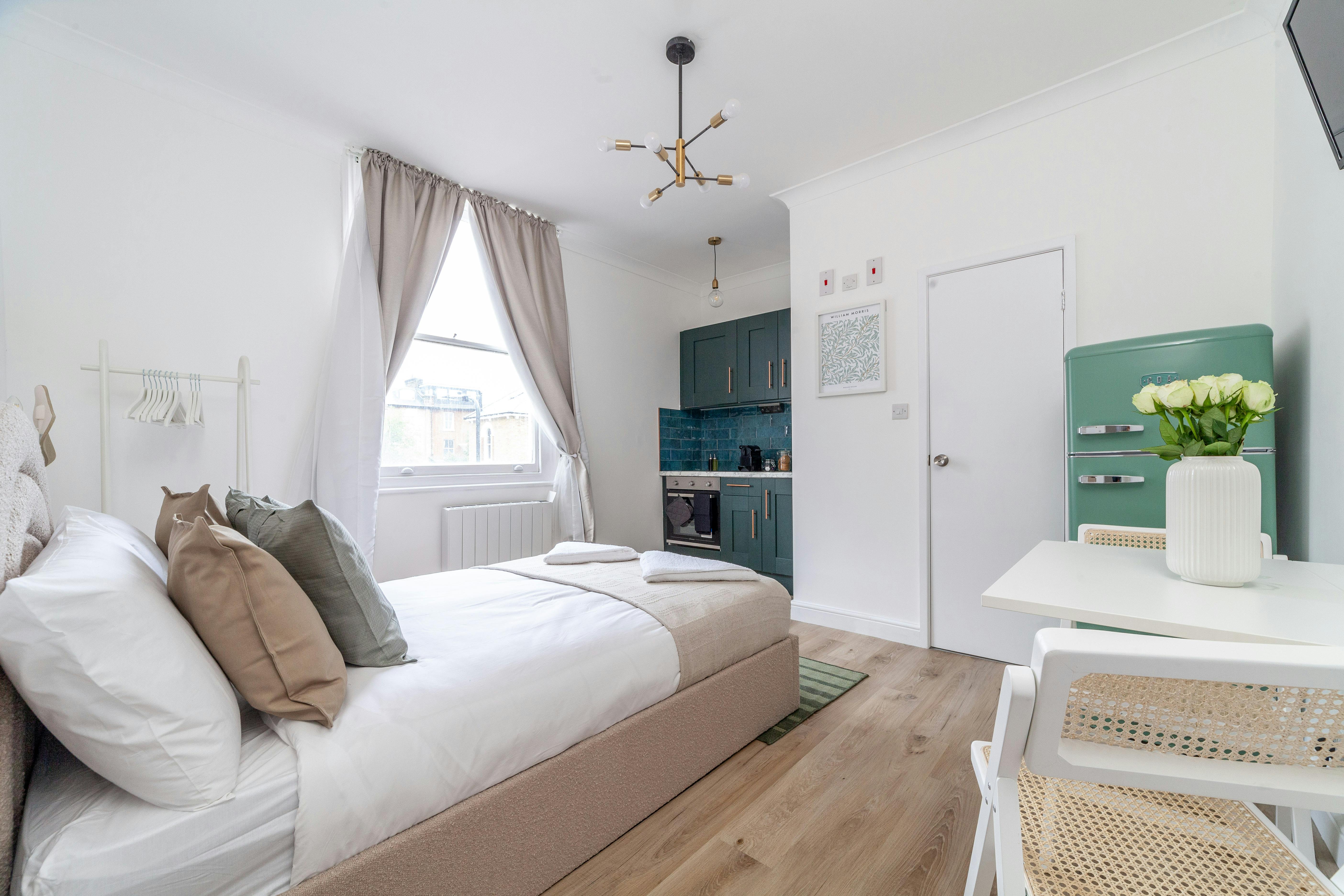 Studio para alugar por £ 3.100 por mês em London, Finsbury Park Road