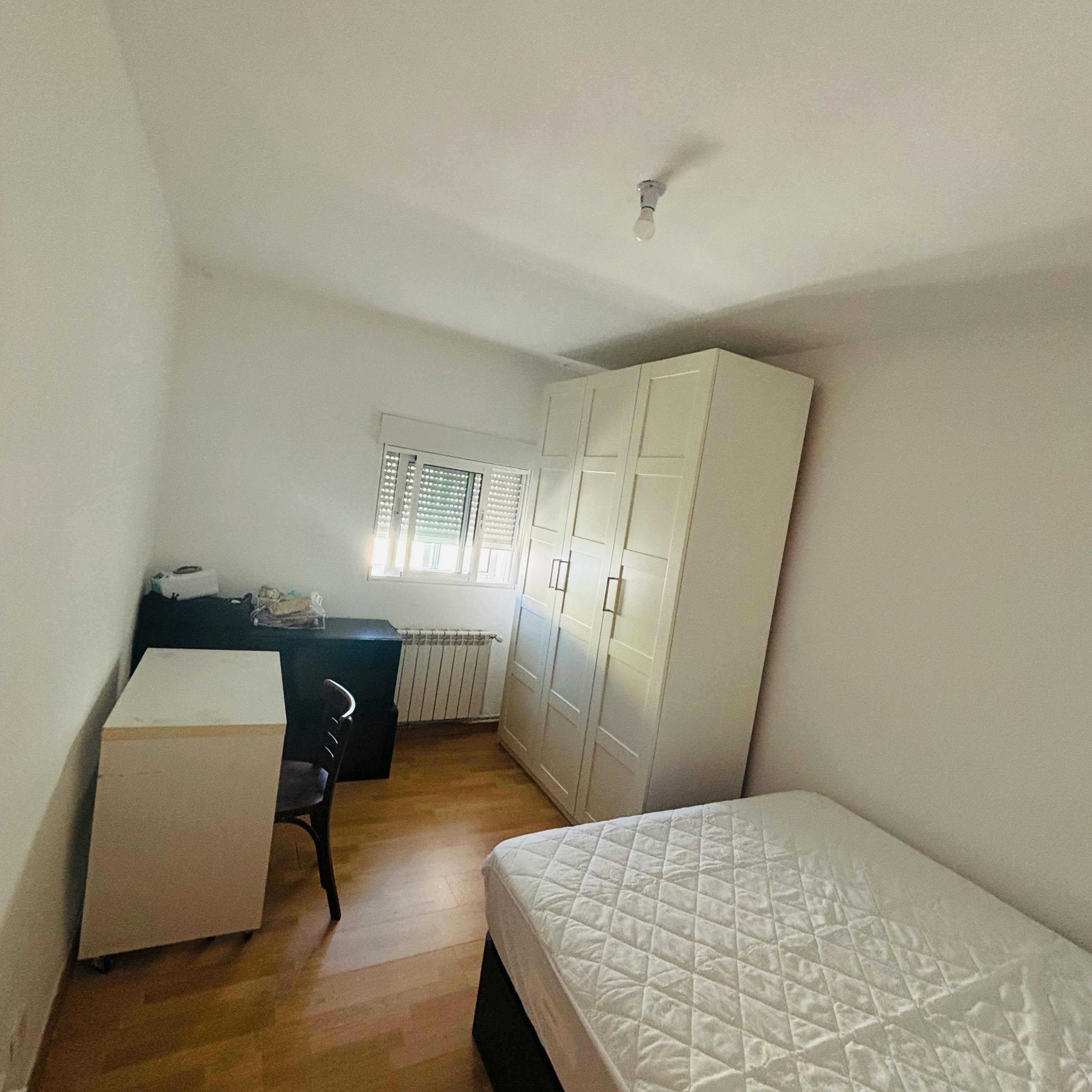 Pokój prywatny do wynajęcia za 420 € miesięcznie w mieście Coslada, Calle de la Isleta