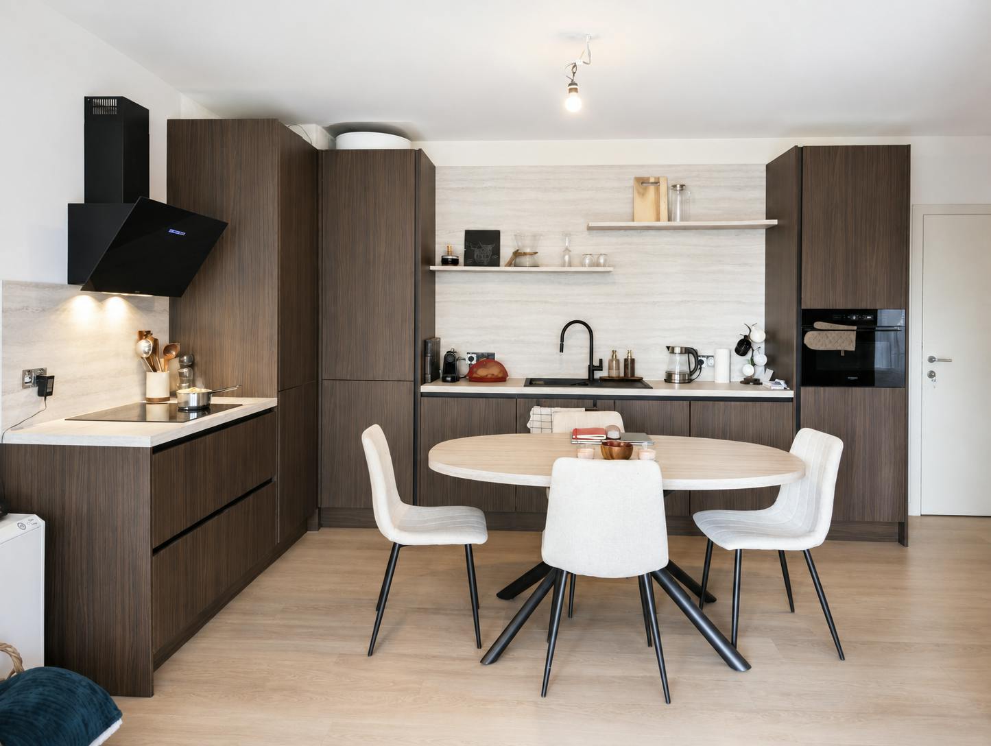 1-Bedroom Apartment in Rue Léopold Lenders, Saint-Josse-ten-Noode (1731532) ROOM 2