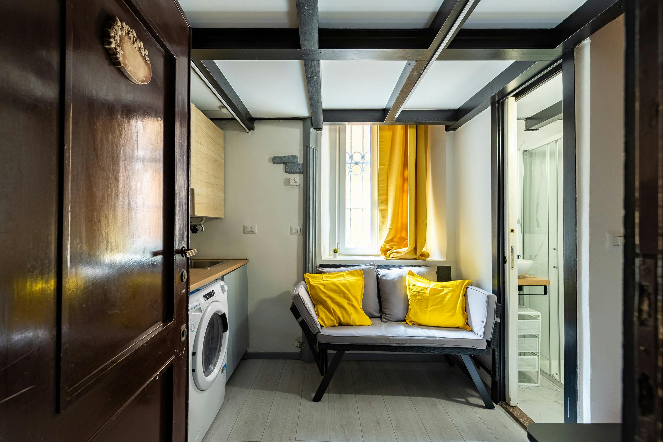Via Vallarsa, Milan preview
