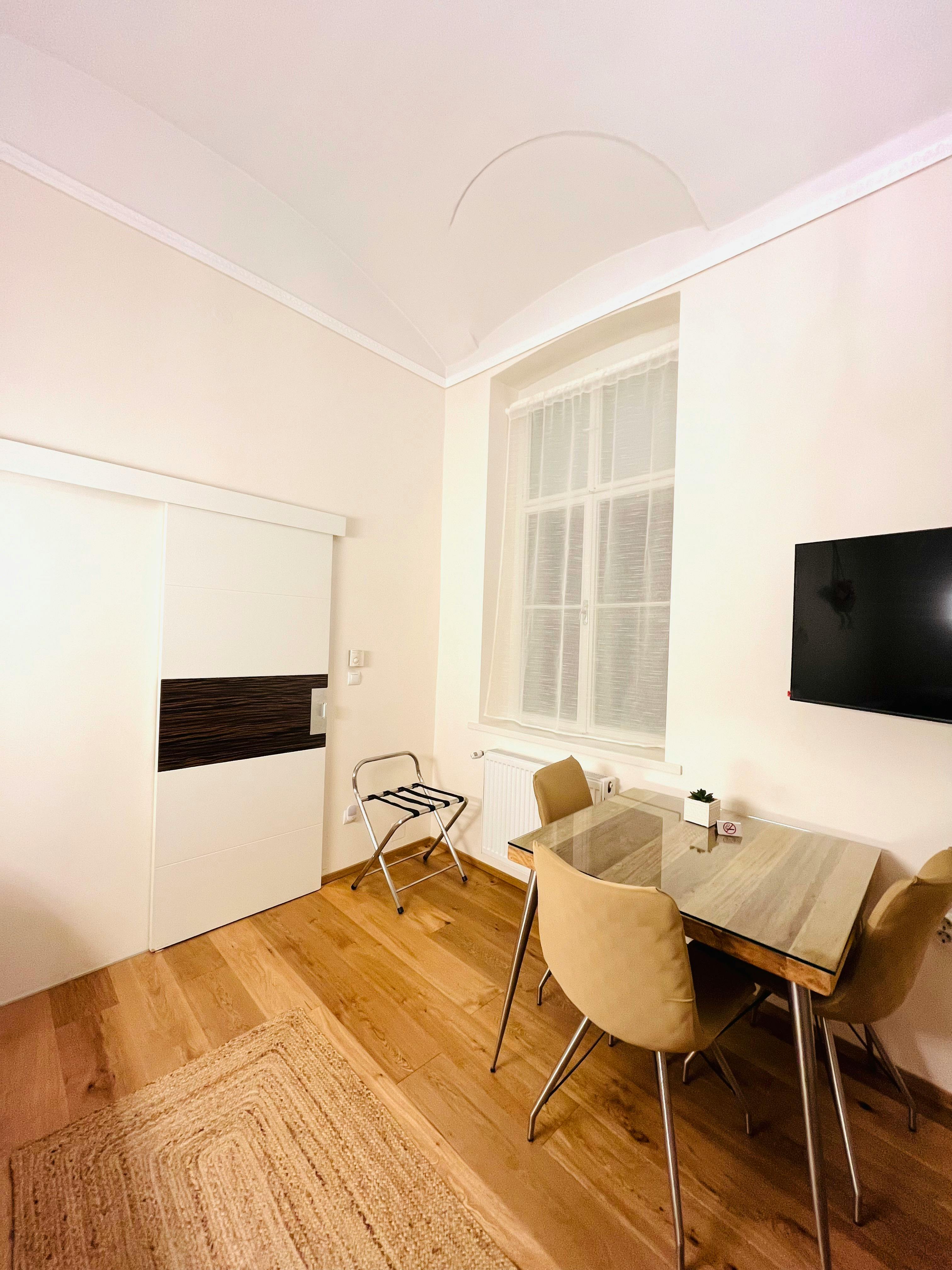 1-Bedroom Apartment in Burggasse, Vienna (1731624) ROOM 1