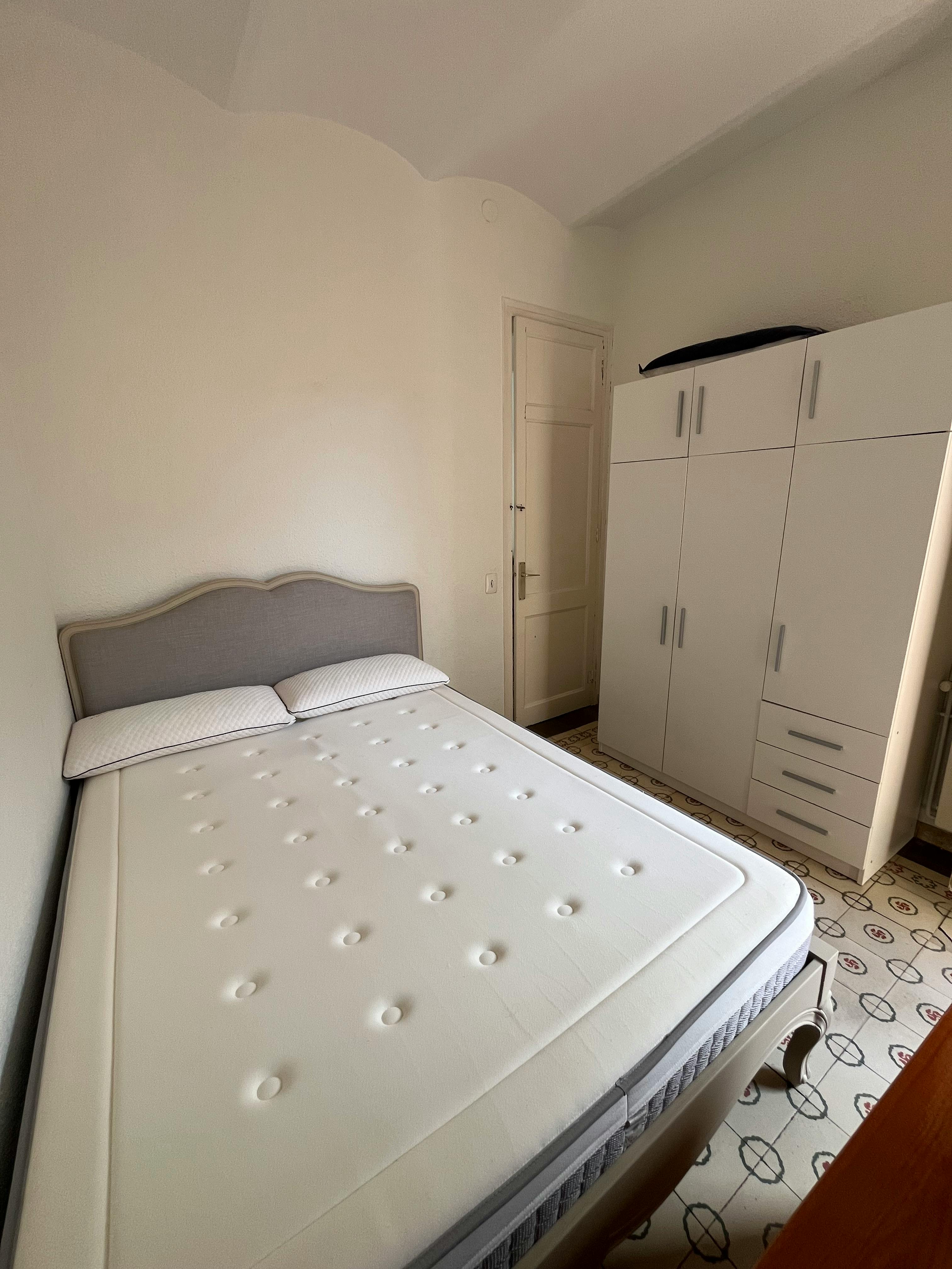 Private room in Carrer de Pavia, Barcelona (1731718) ROOM 2