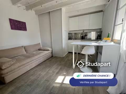 Apartment for rent for €570 per month in Guéthary, Chemin Behereta