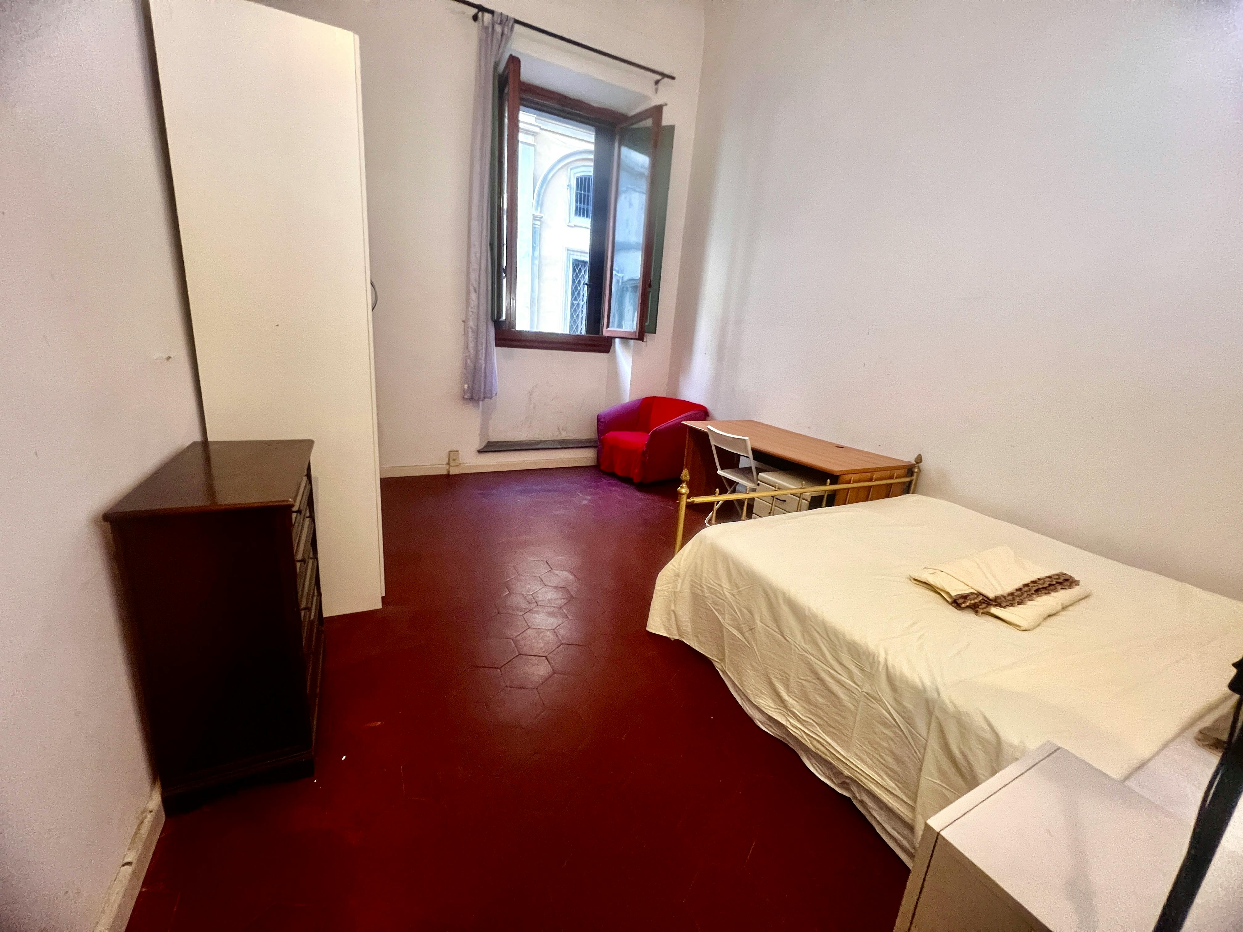 7-Bedroom Apartment in Via Bonifacio Lupi, Florence (1731873) ROOM 3