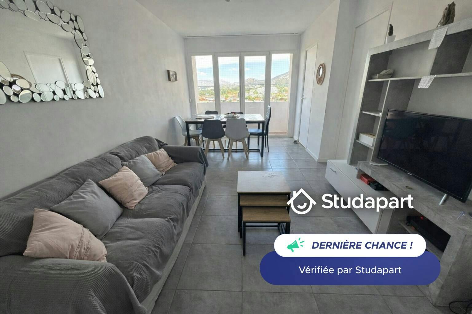 Appartement te huur voor € 540 per maand in Marseille, Rue Carnavalet