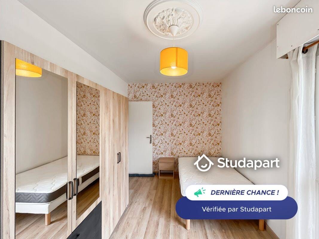 Appartamento in affitto a 1400 € al mese a Rennes, Square de Sétubal
