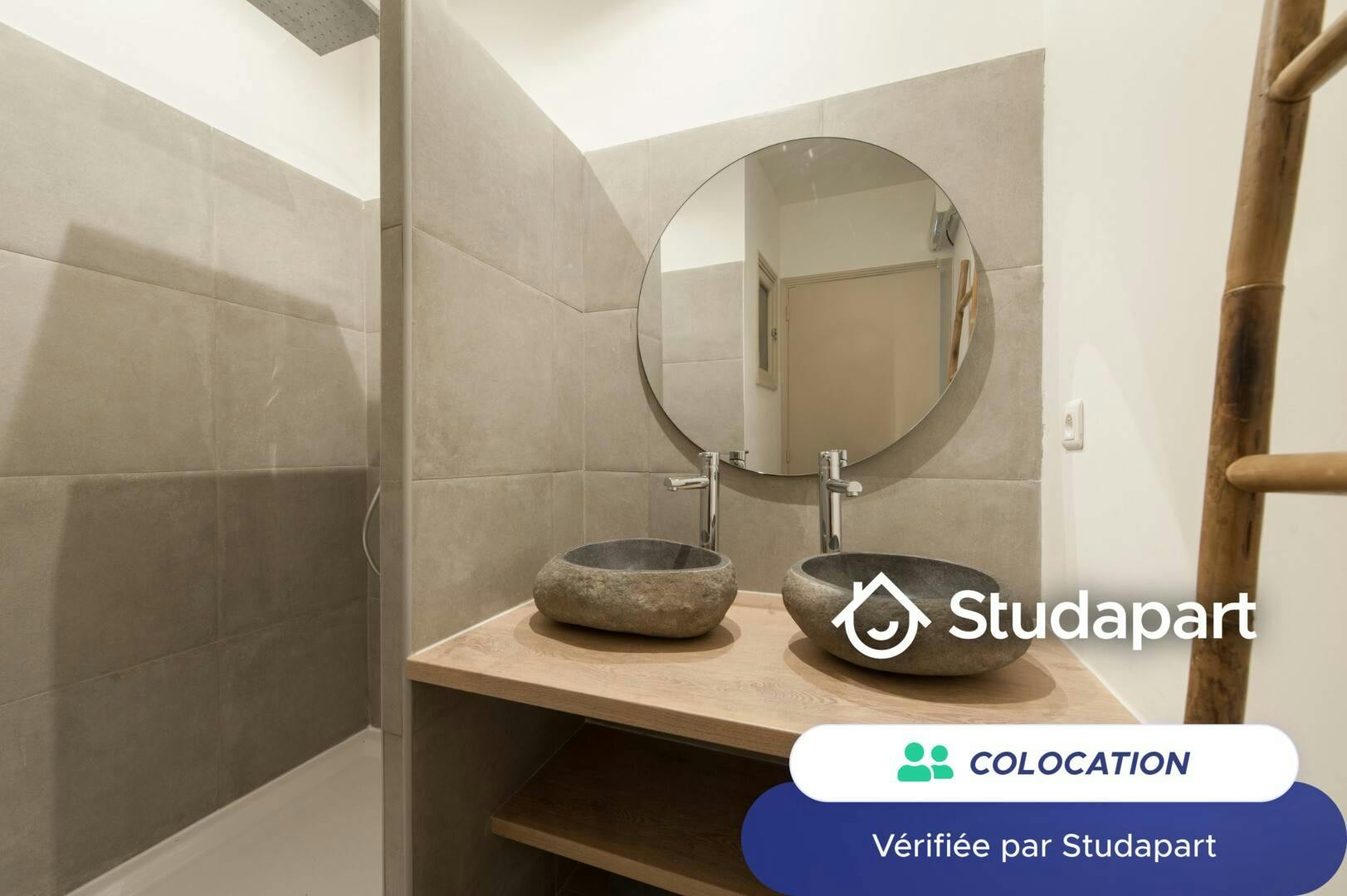 Private room for rent on Rue d'Amiens, Marseille - Vue 5