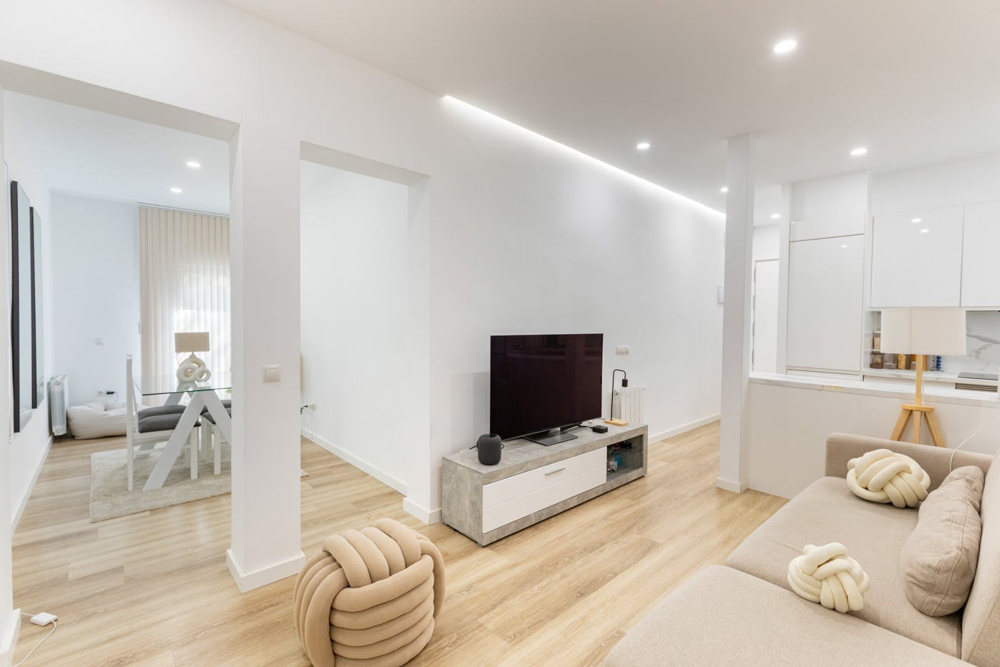 Calle de Rafael de Riego, Madrid preview
