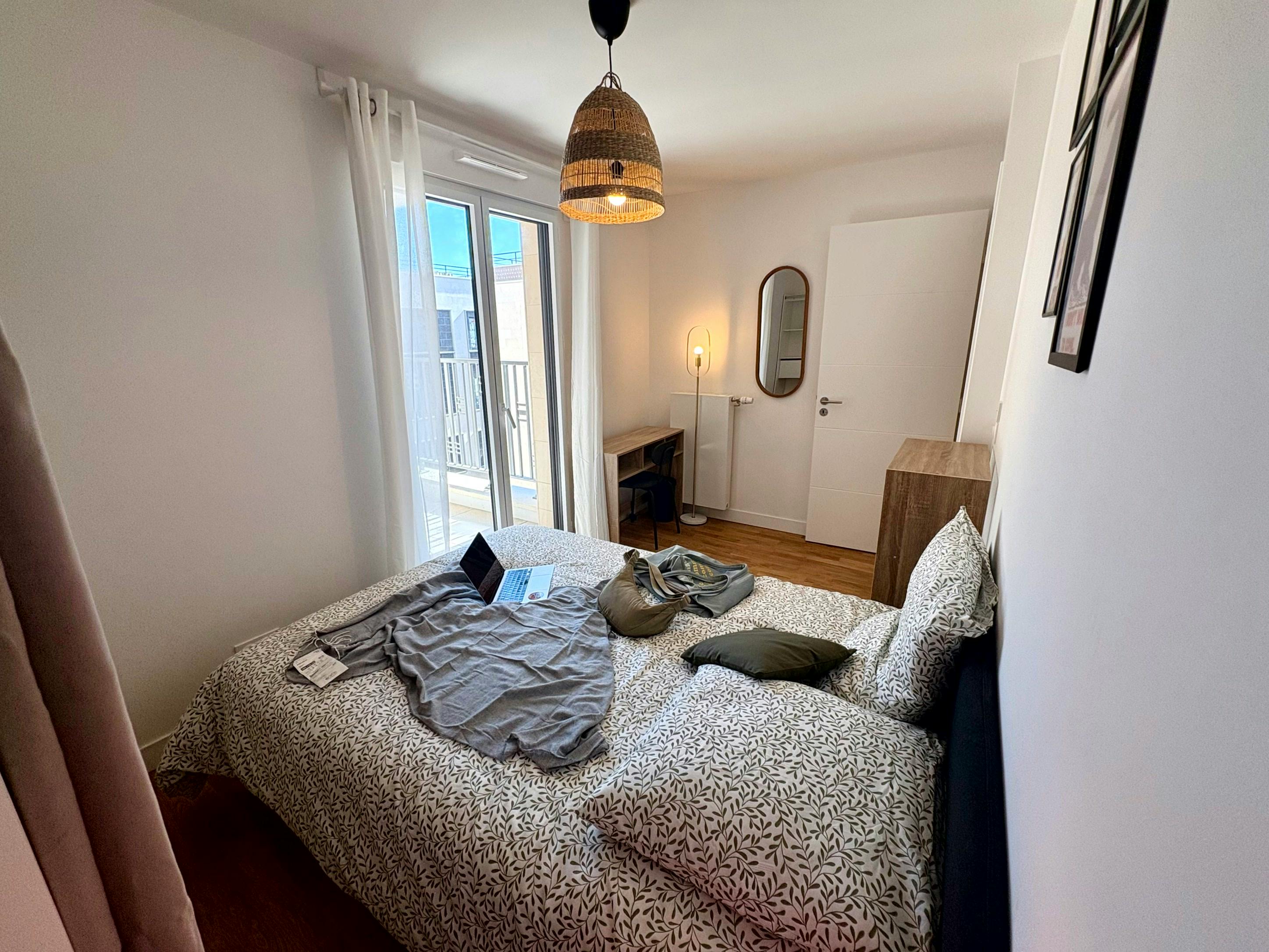 Private room in Rue du Landy, Clichy (1732086) room image 2