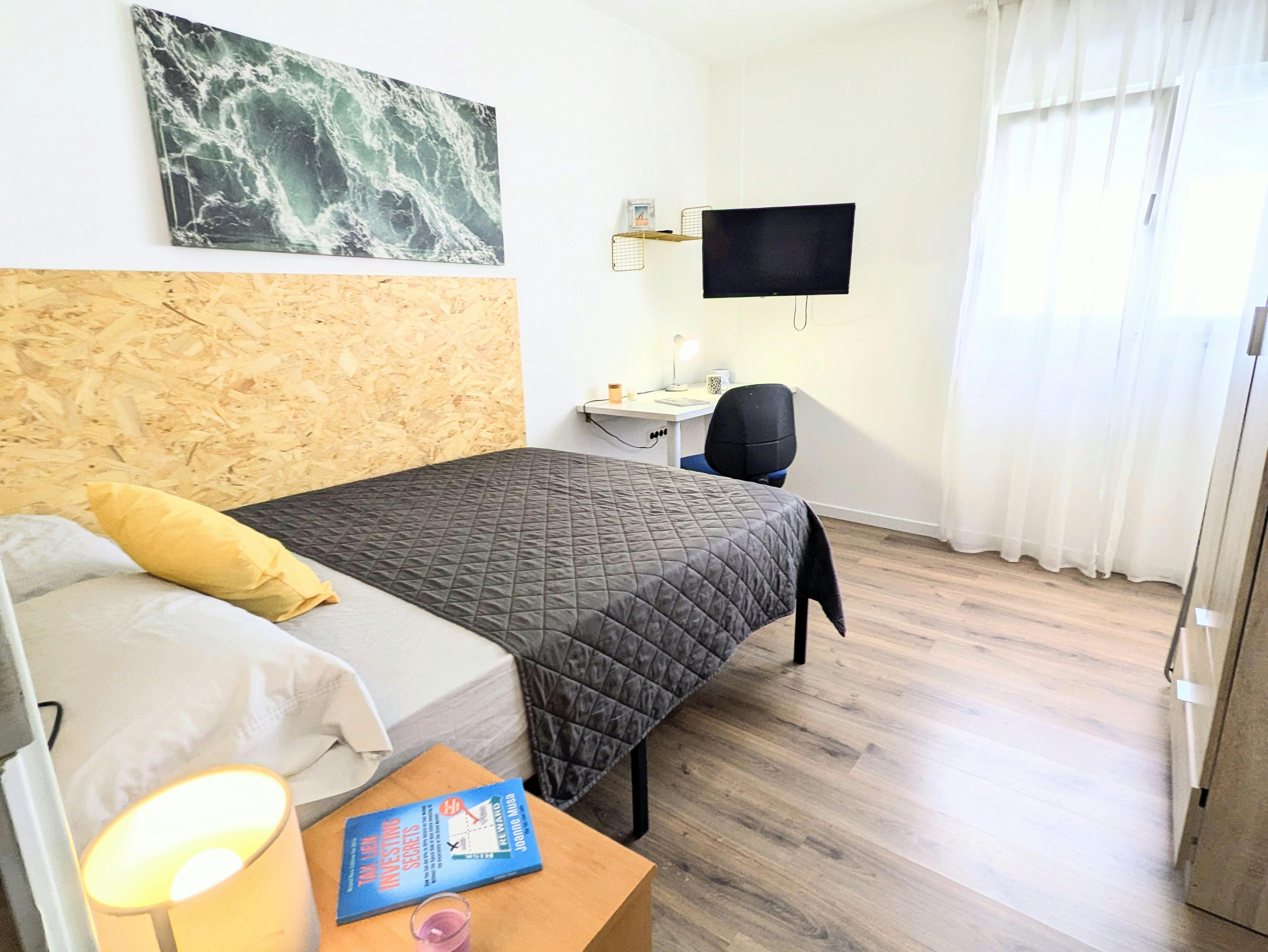 私人房间 正在以 €490 的月租出租，其位于 Alfara del Patriarca, Carrer de la Mare de Déu dels Dolors