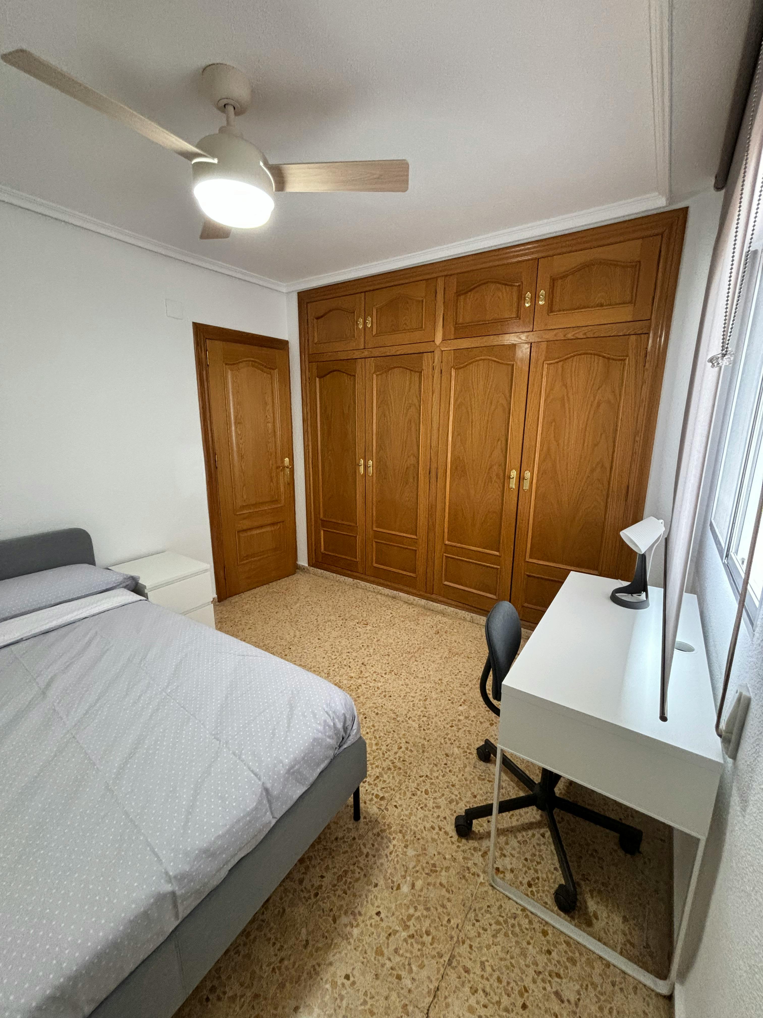 Private room in Carrer de Reig Genovés, Valencia (1732162) ROOM 1