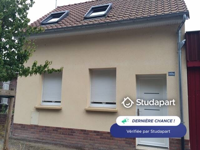 Haus zu mieten für 620 € pro Monat in Thézy-Glimont, Rue de la Gare