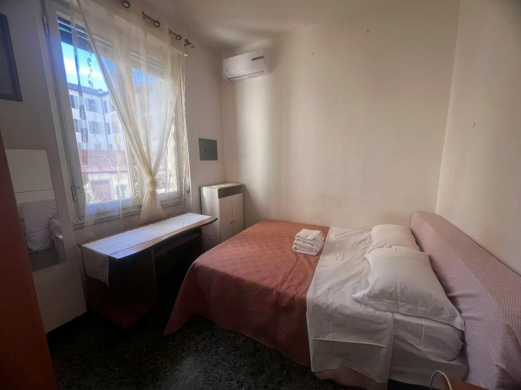 Private room in Via Alfonso la Marmora, Florence (1732283) room image 1
