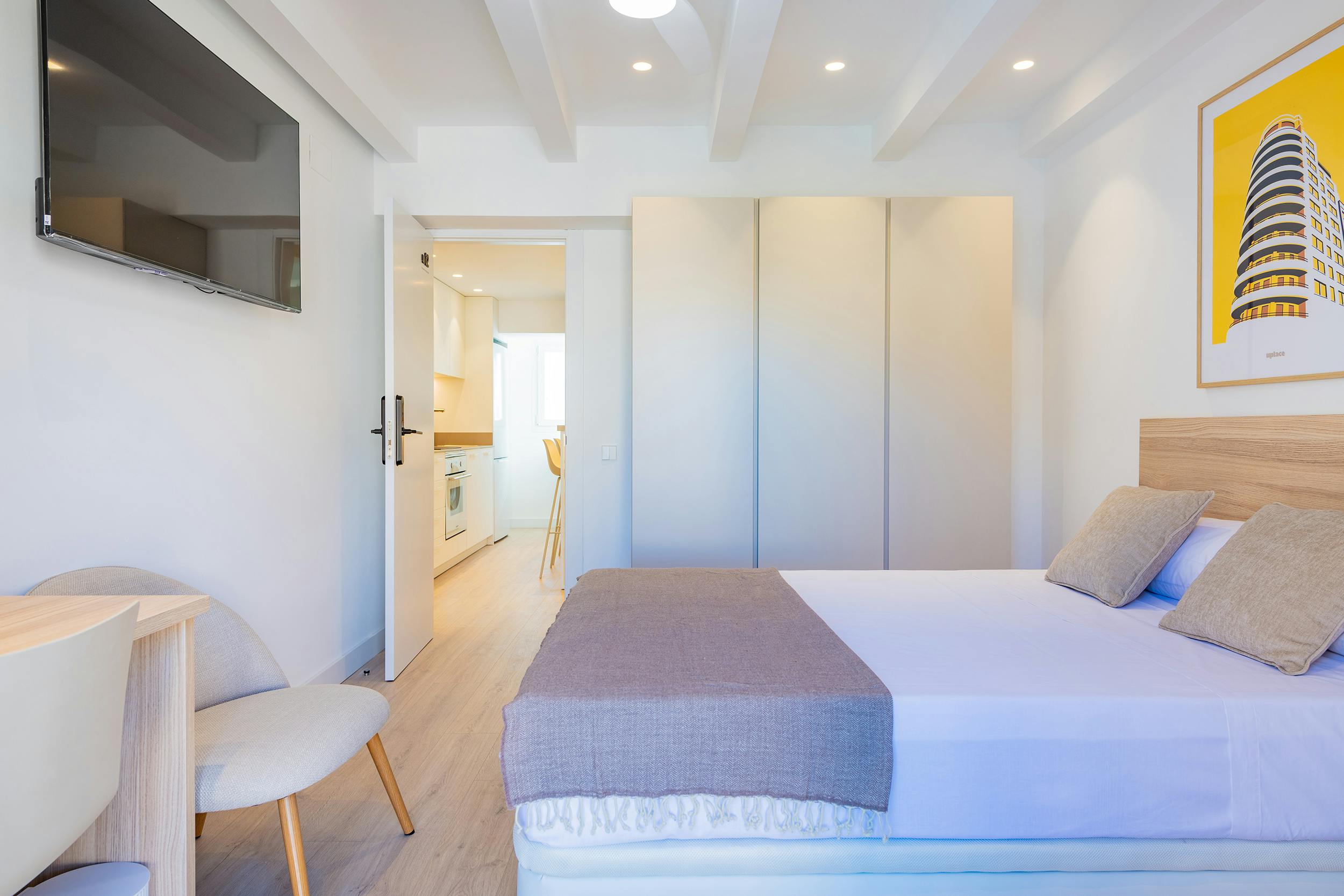 Private room in Carrer dels Sants Just i Pastor, Valencia (1732294) room image 2