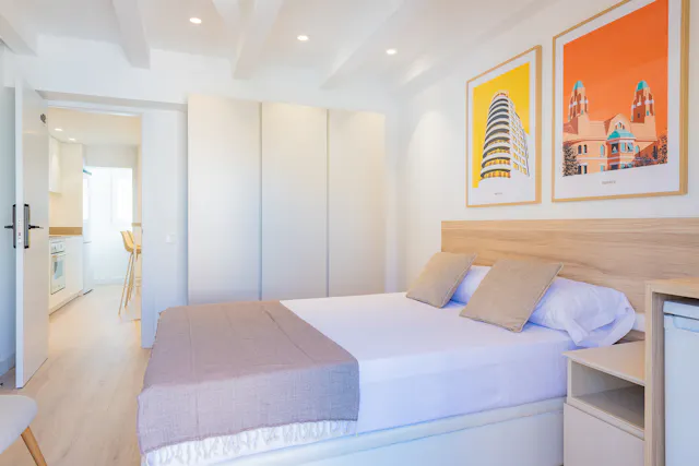 Private room in Carrer dels Sants Just i Pastor, Valencia (1732294) room image 1