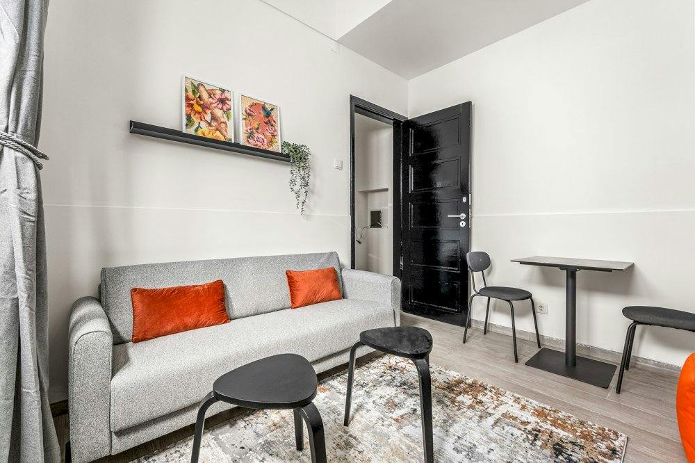 Lägenhet att hyra för 1 200 € i månaden i Lisbon, Rua da Palmeira