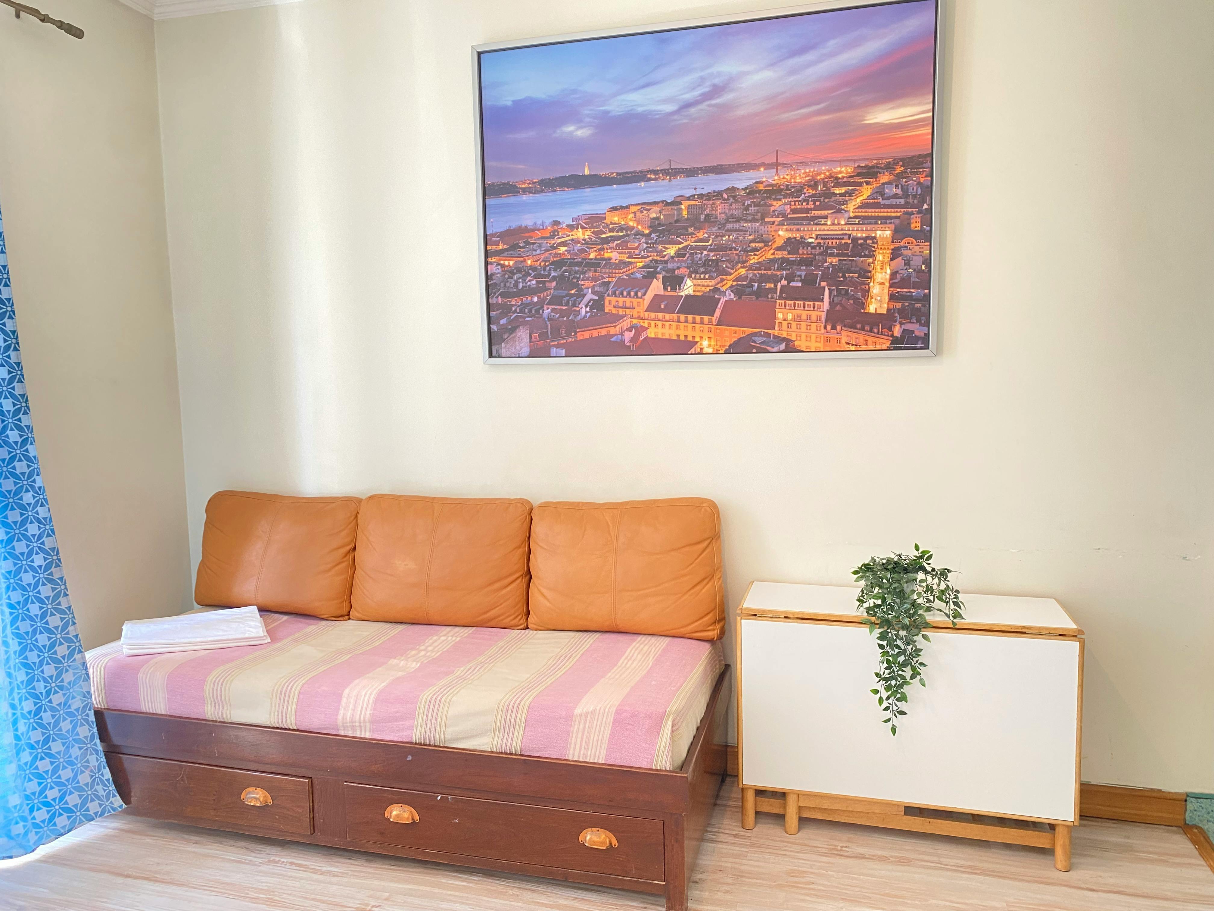 1-Bedroom Apartment in Campo de Santa Clara, Lisbon (1732308) ROOM 2