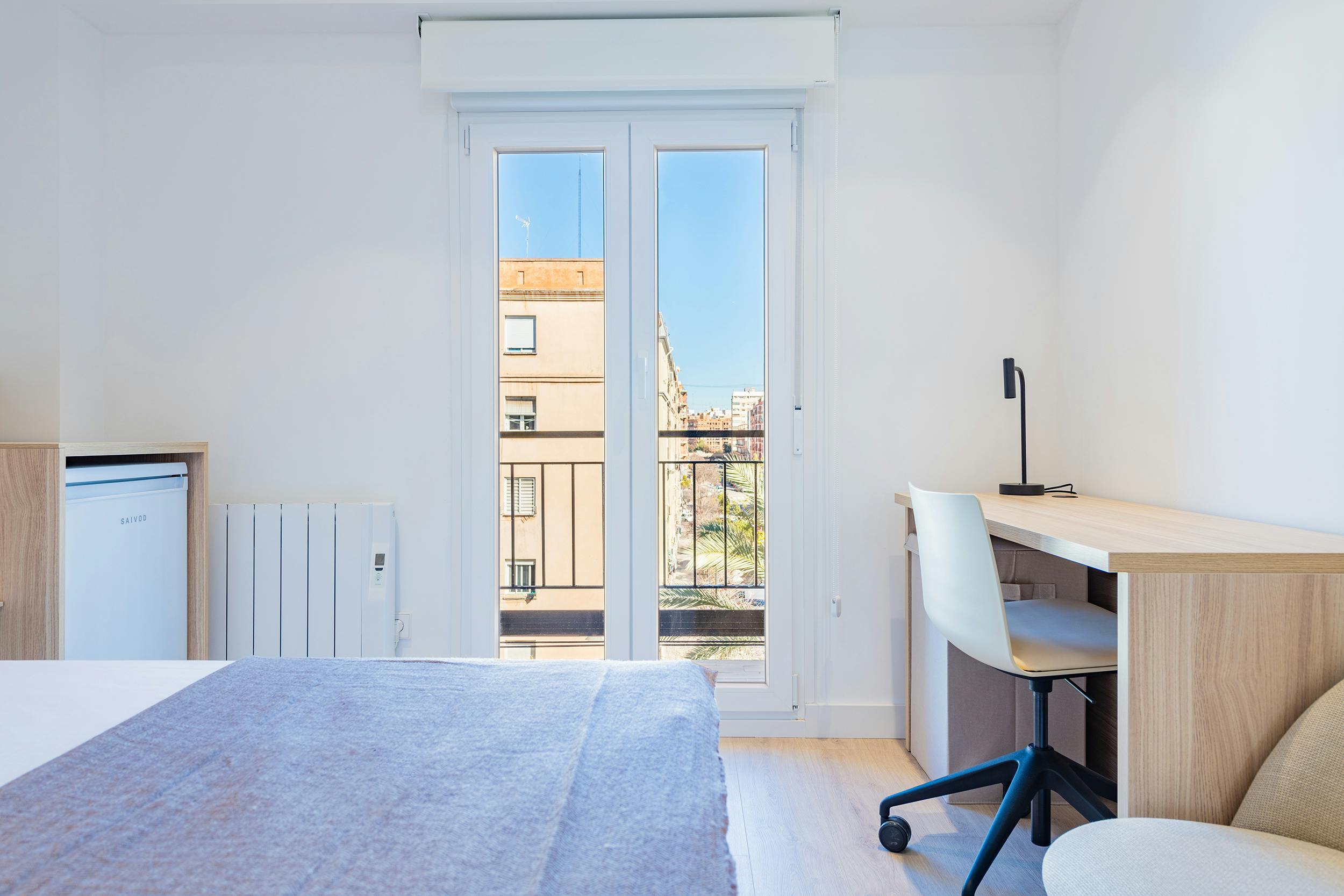 Private room in Carrer dels Sants Just i Pastor, Valencia (1732318) room image 2
