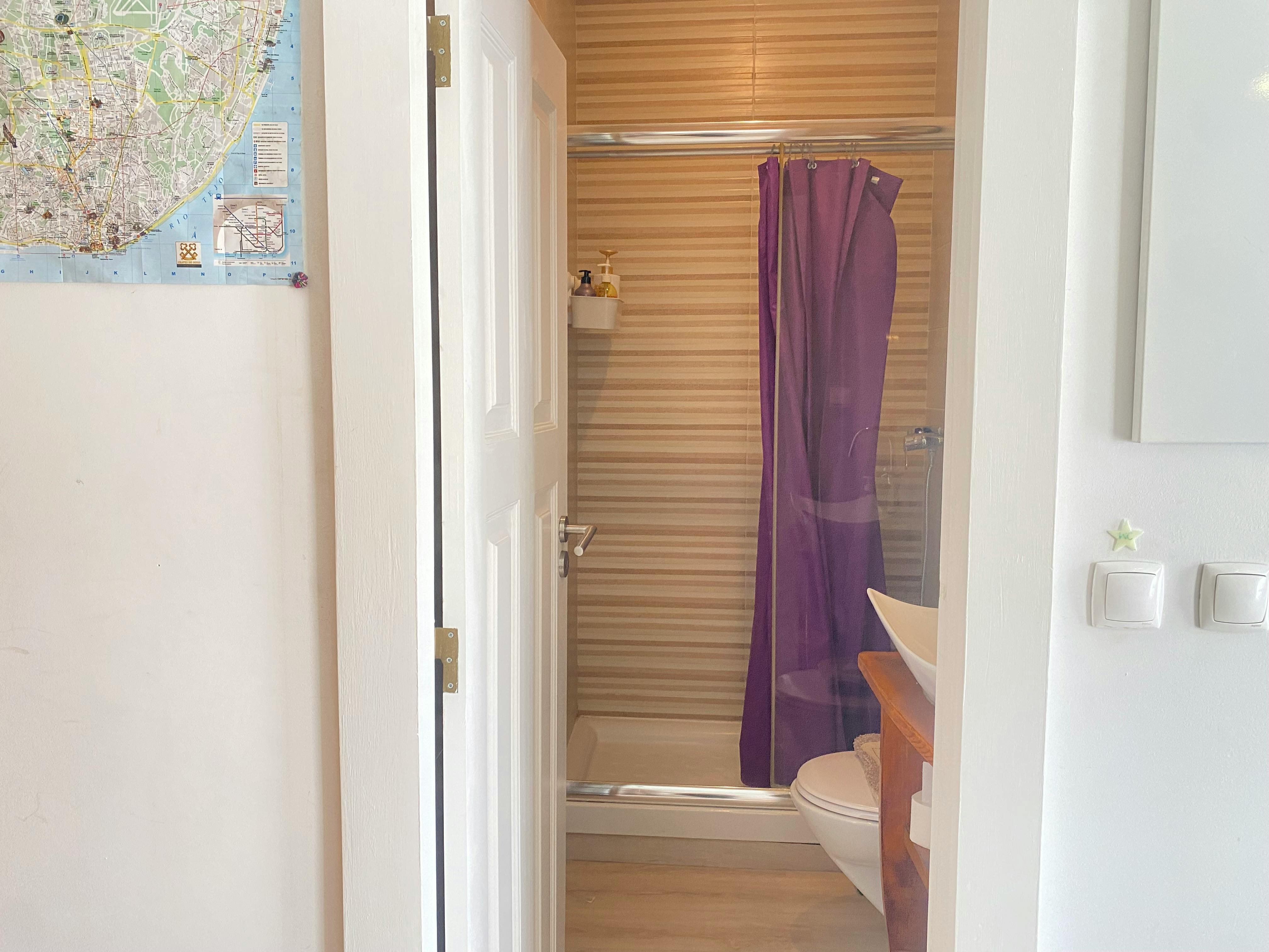 Apartment in Campo de Santa Clara, Lisbon (1732374) room image 2