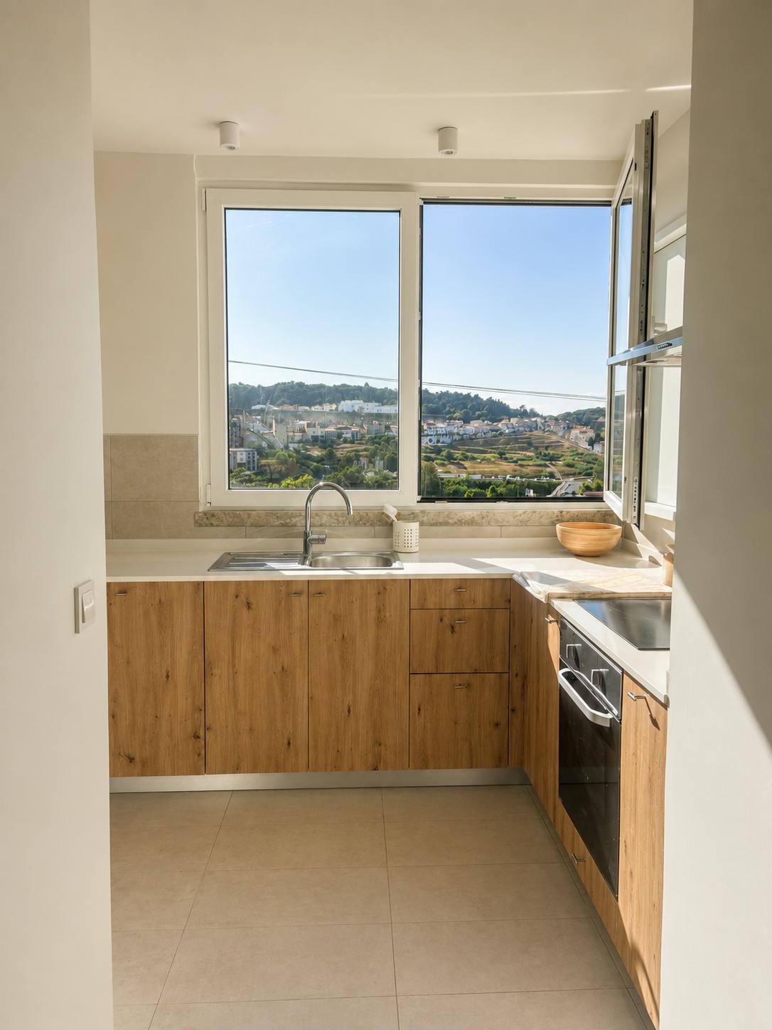 2-Bedroom Apartment in Rua Vítor Bastos, Lisbon (1732378) ROOM 4