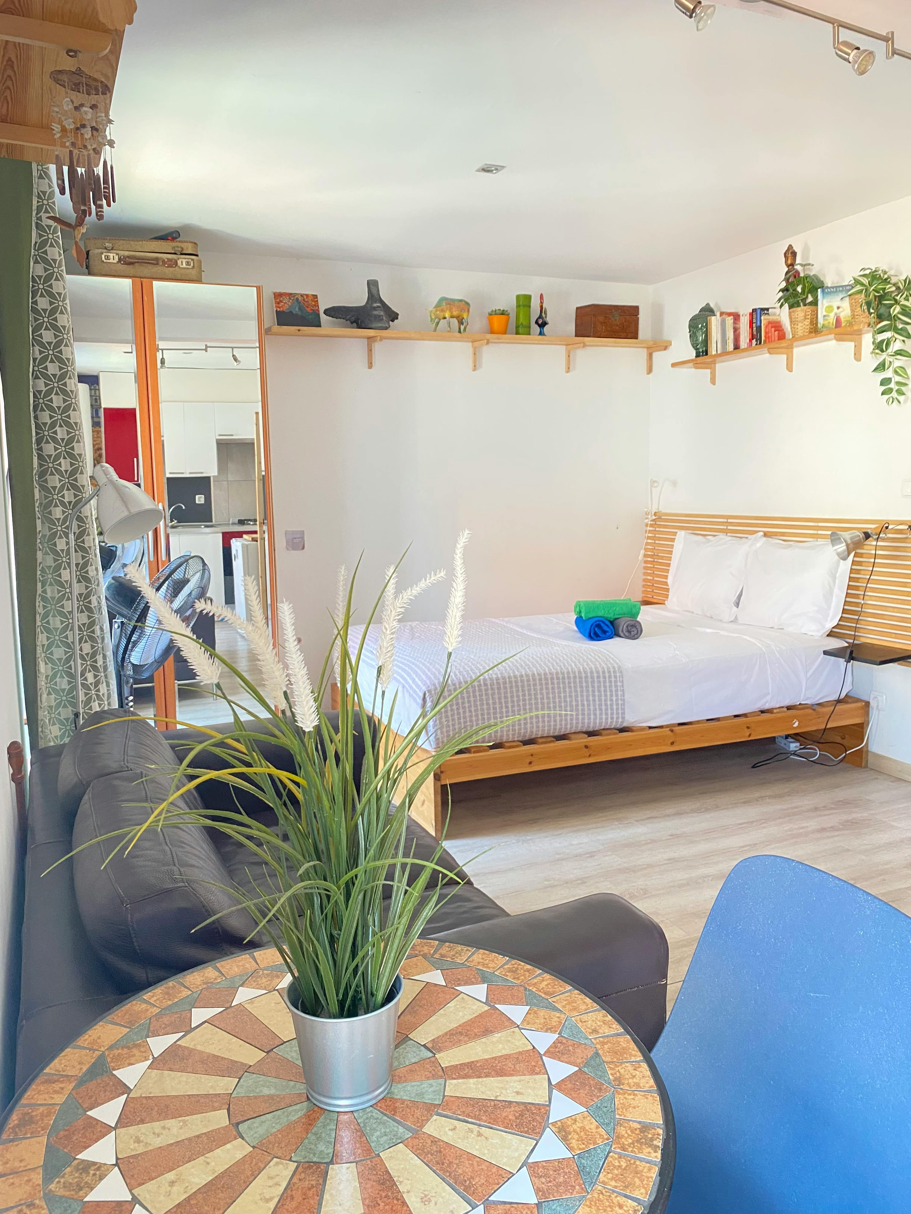 Apartment in Campo de Santa Clara, Lisbon (1732404) room image 1