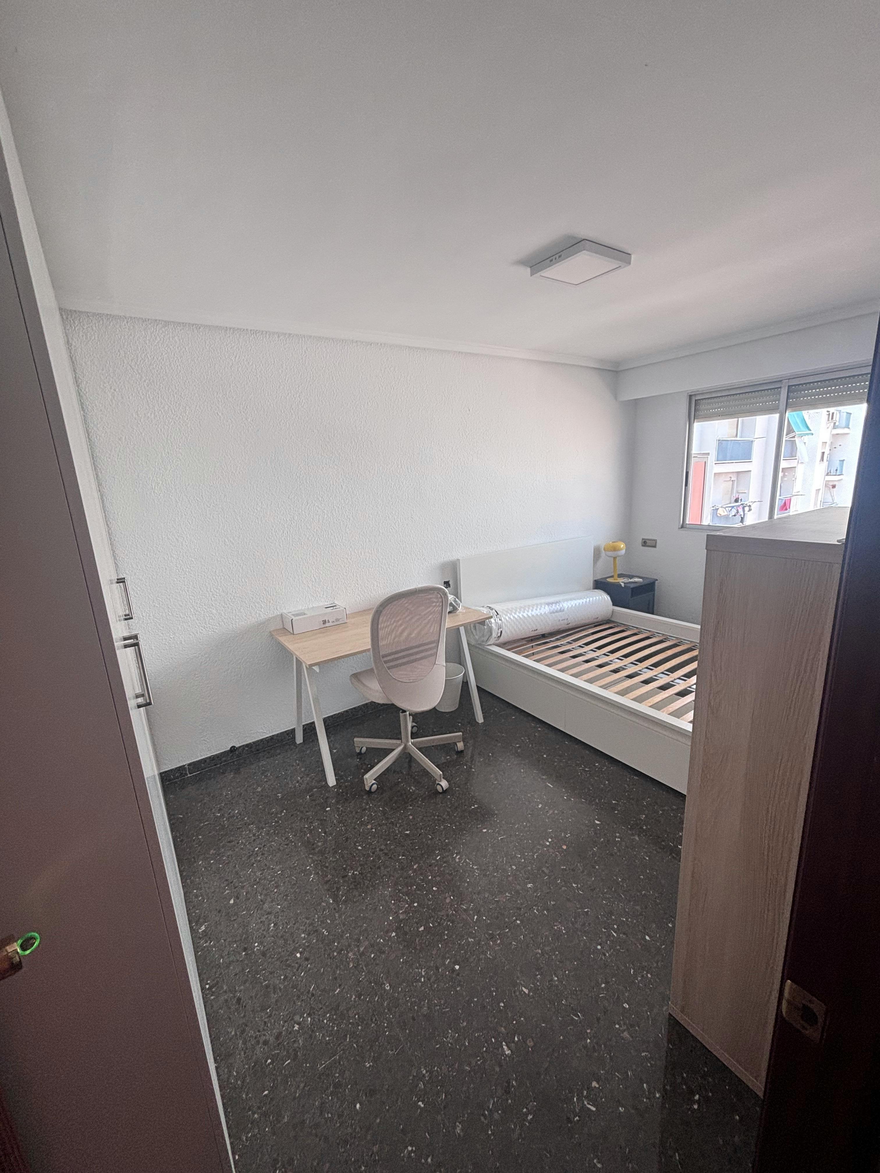 Private room in Carrer de Peris Brell, Valencia (1732405) ROOM 2