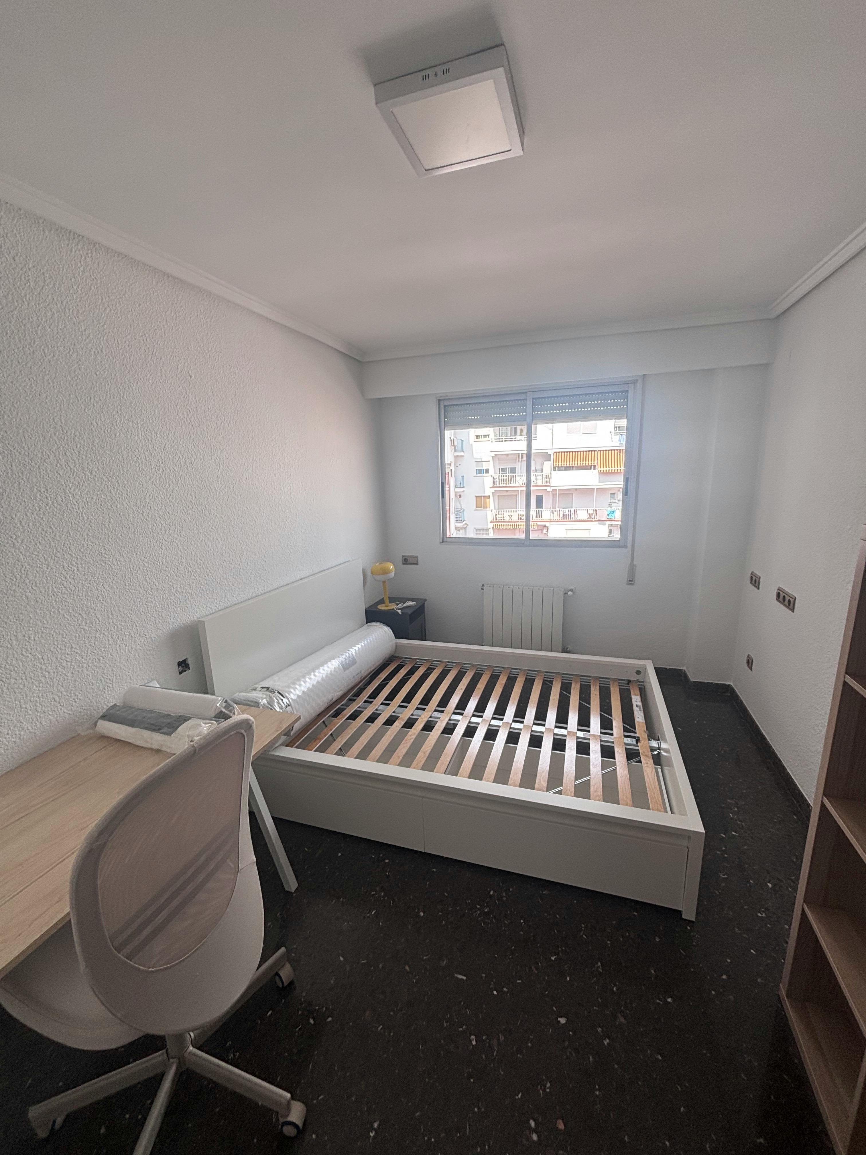 Private room in Carrer de Peris Brell, Valencia (1732405) ROOM 1