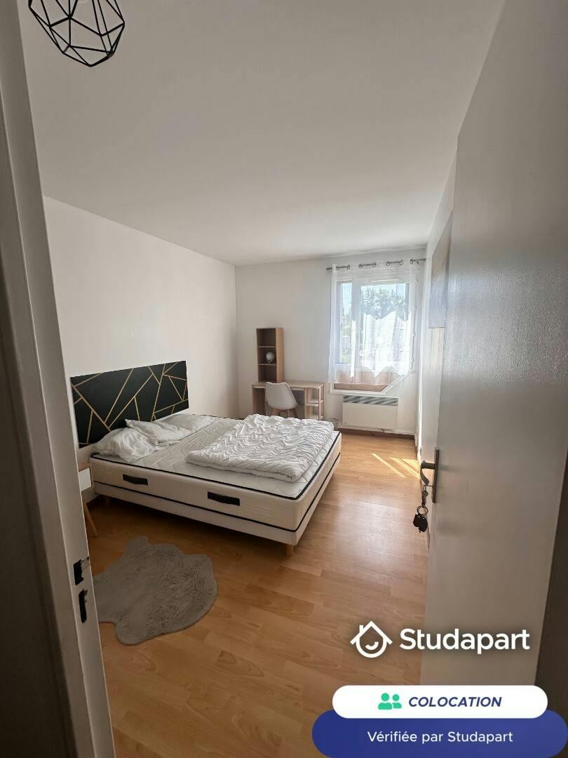 Private room for rent for €520 per month in Le Mée-sur-Seine, Square Auguste Rodin