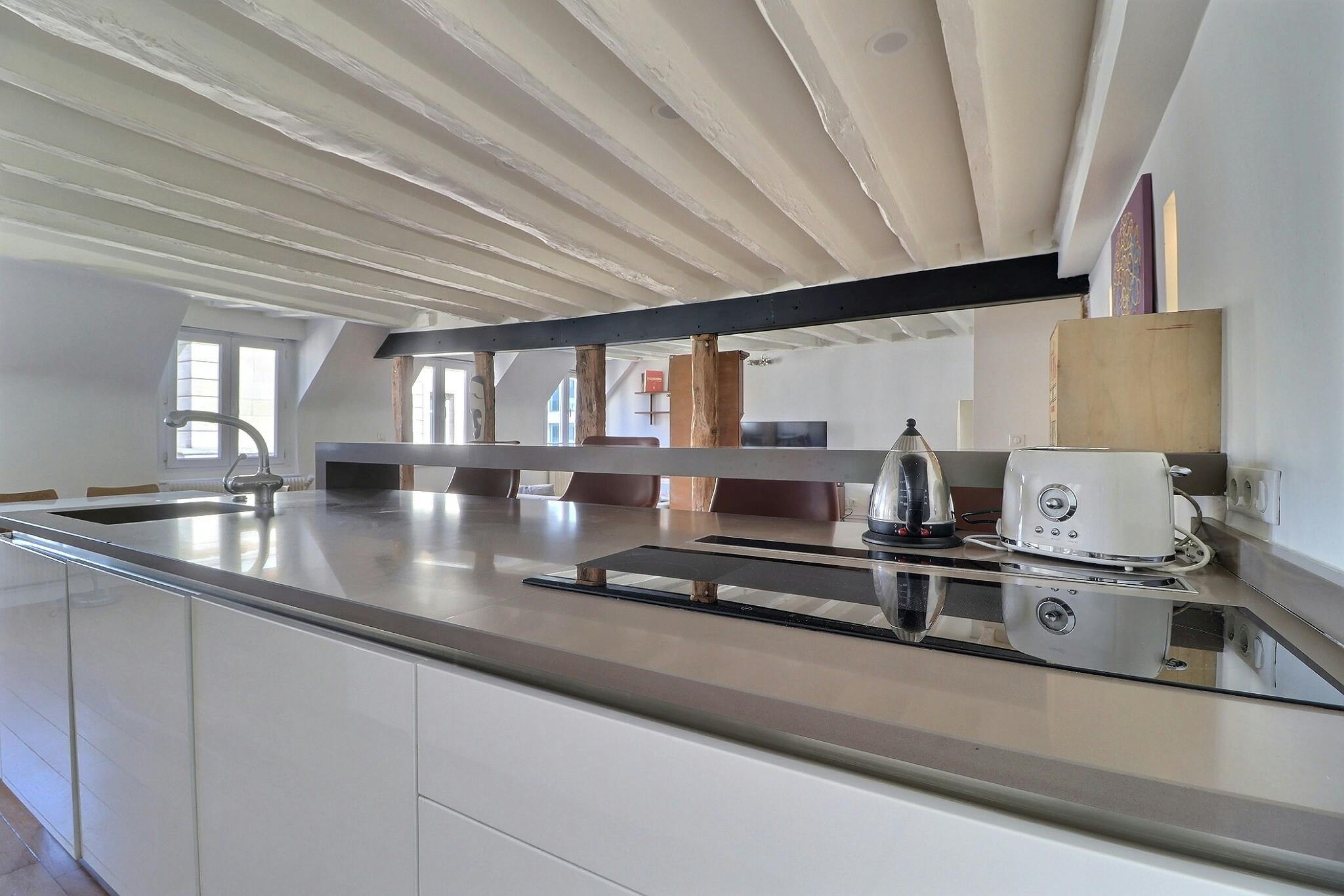 1-Bedroom Apartment in Rue Laffitte, Paris (1732586) room image 10