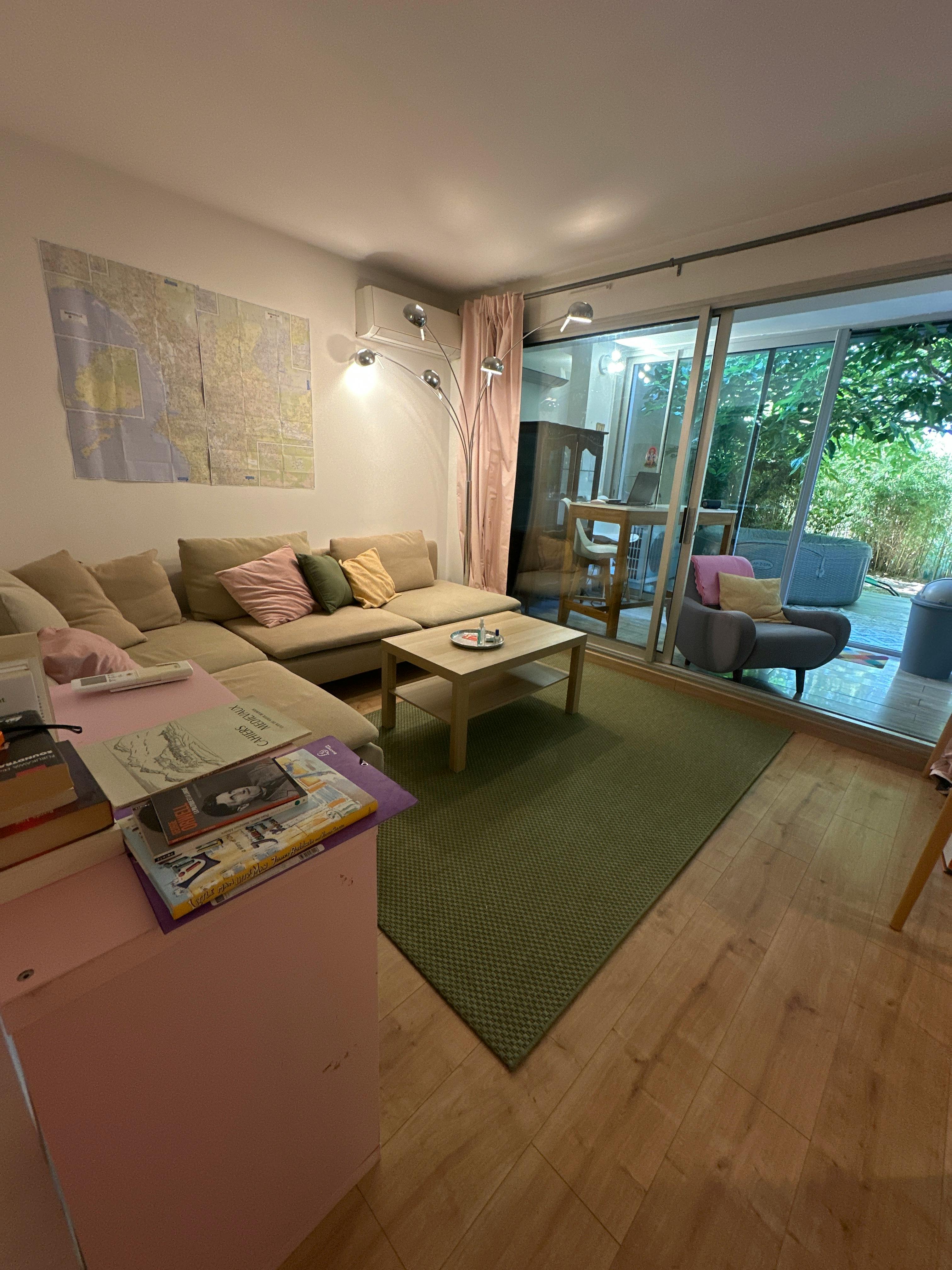 Apartamento para alugar por € 1.500 por mês em Marseille, Avenue Ollivary