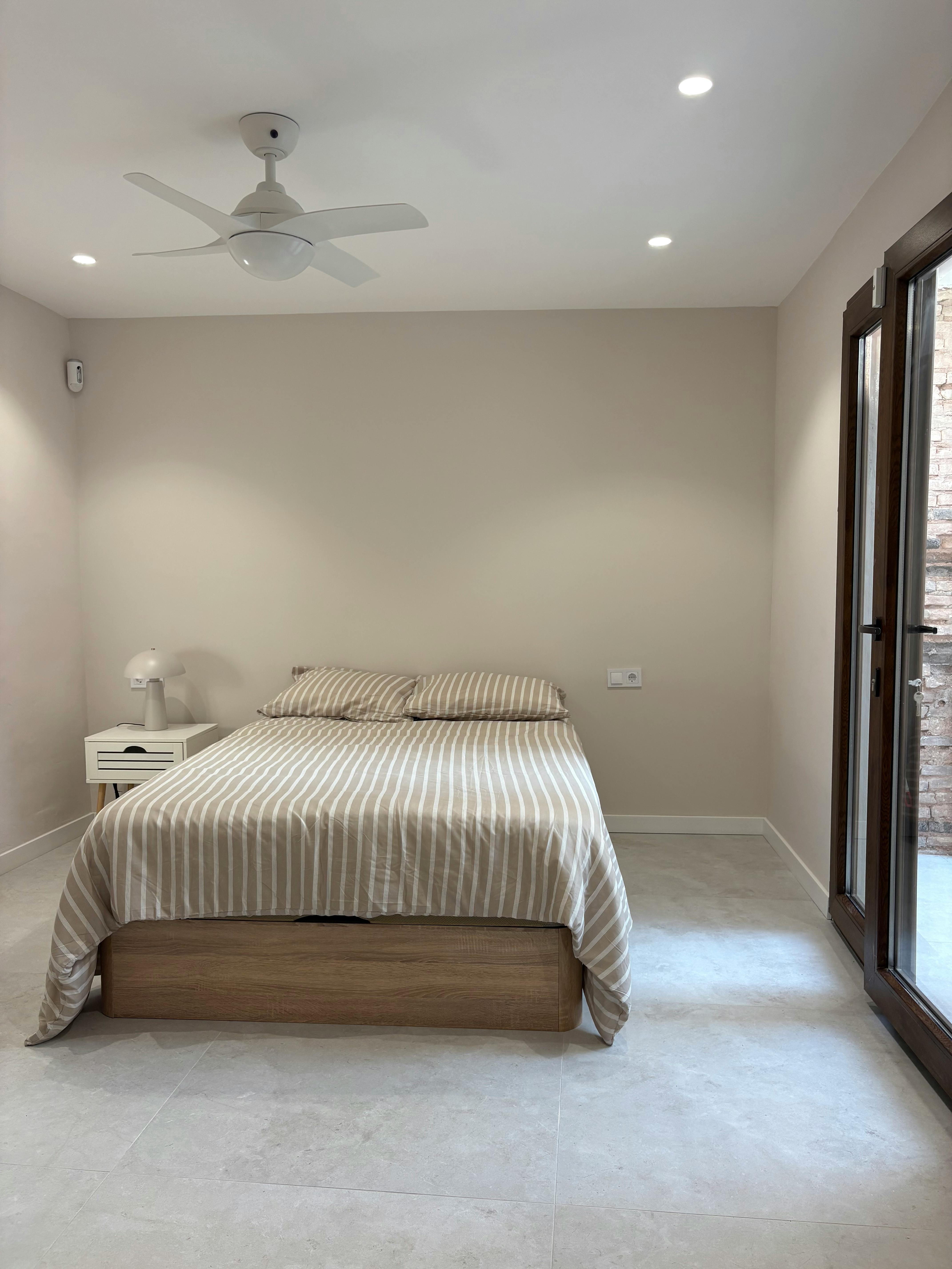Wohnung zu mieten für 690 € pro Monat in Valencia, Carrer de Colón