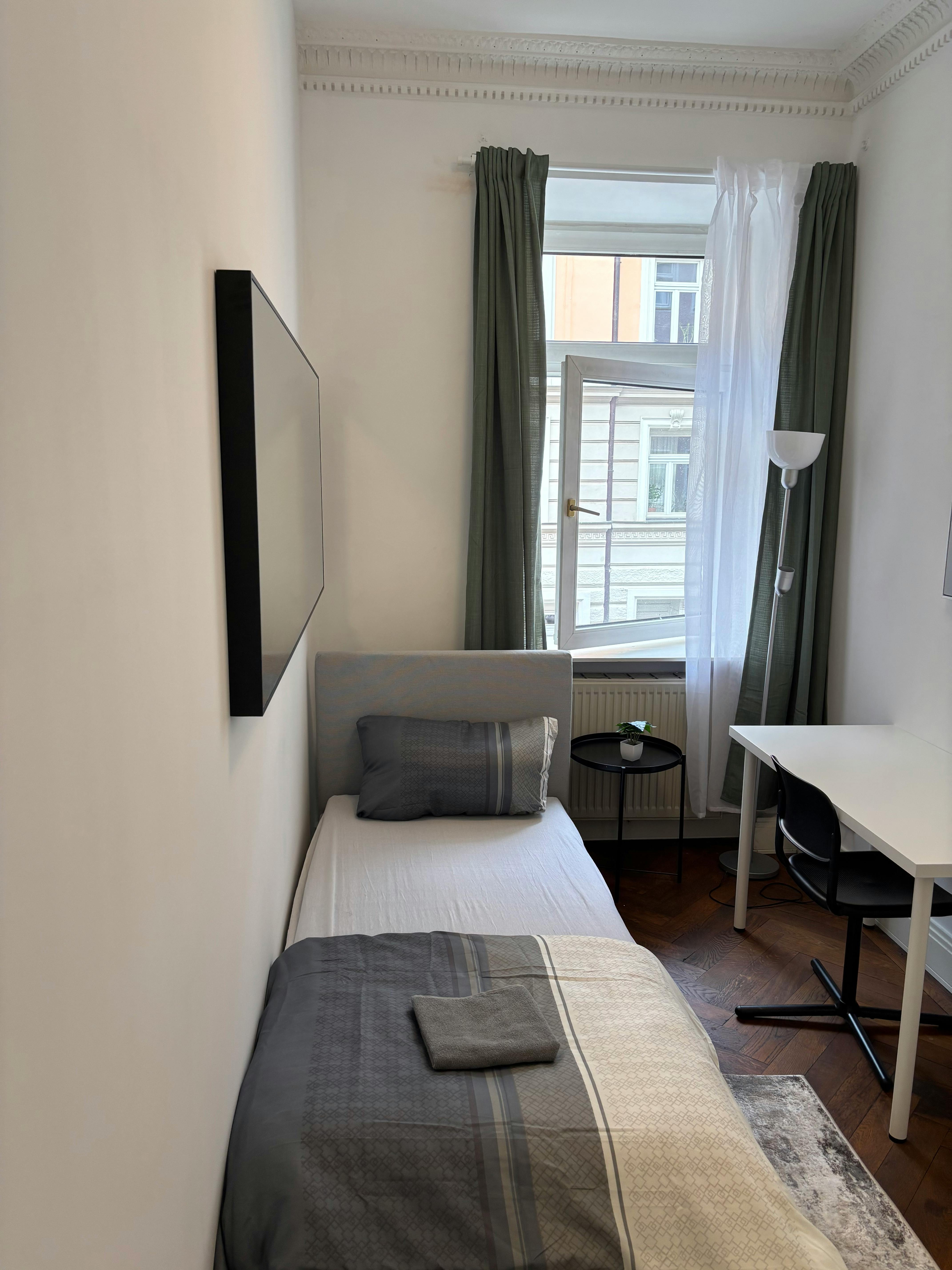 Private room in Westermühlstraße, Munich (1732660) room image 1