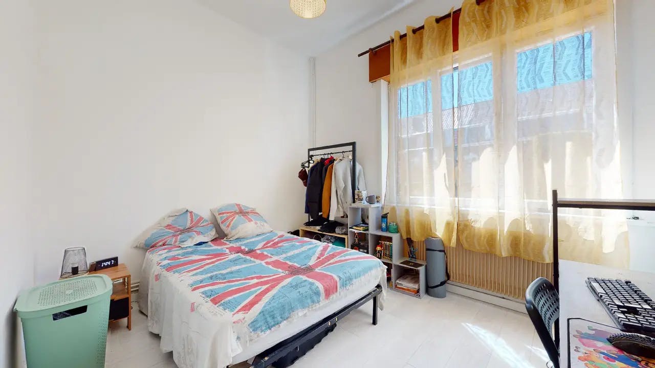 私人房间 正在以 €395 的月租出租，其位于 Roubaix, Boulevard de Colmar