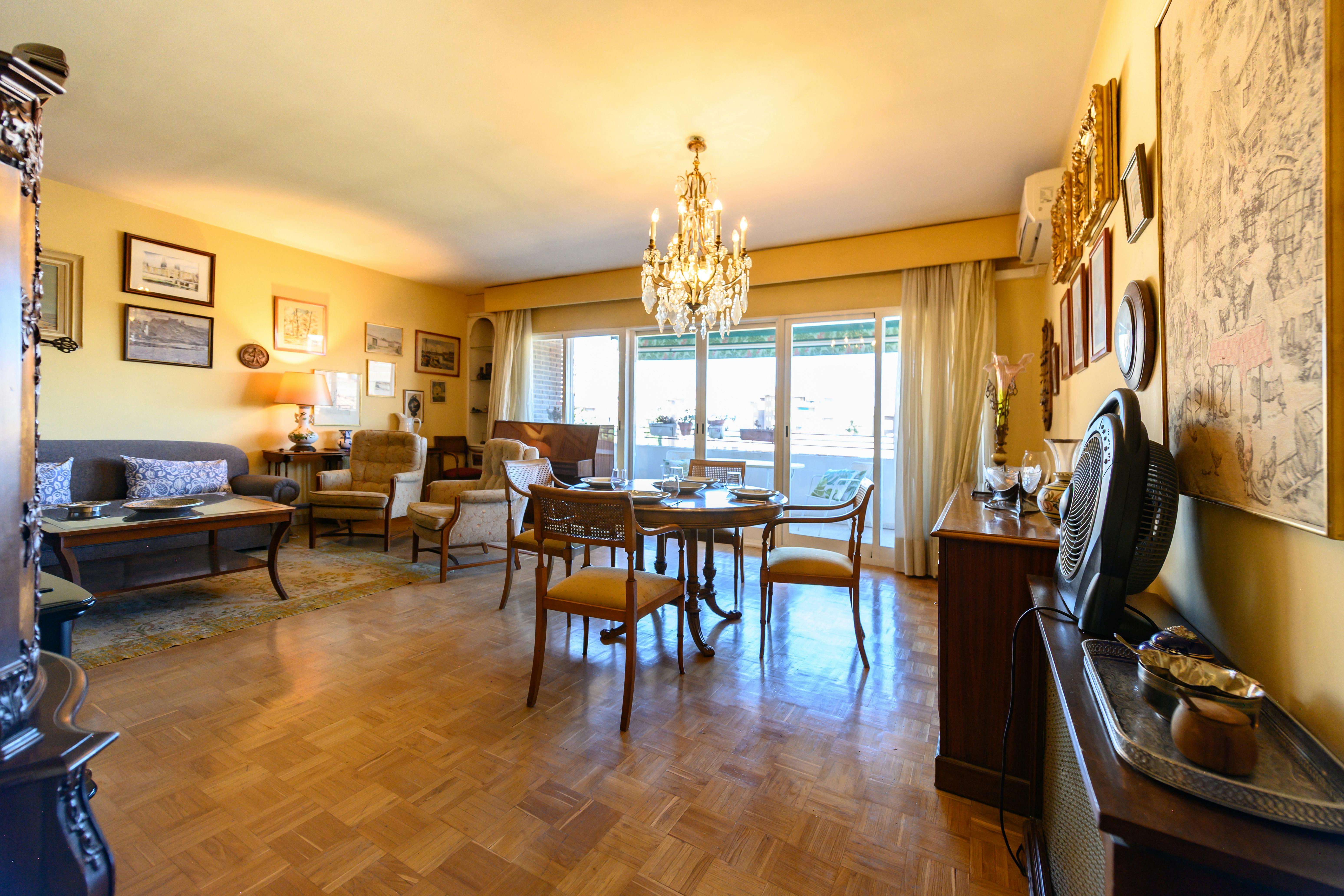 5-Bedroom Apartment in Calle de los Pirineos, Madrid (1732727) ROOM