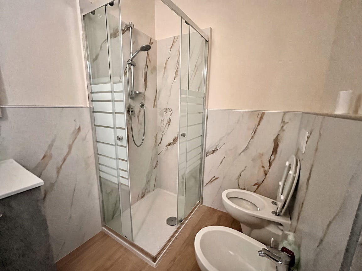 2-Bedroom Apartment in Viale Fratelli Rosselli, Florence (1732744) ROOM 4