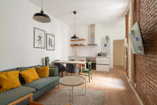 4-Bedroom Apartment in Carrer del Torrent de l'Olla, Barcelona (1732755) room image 1
