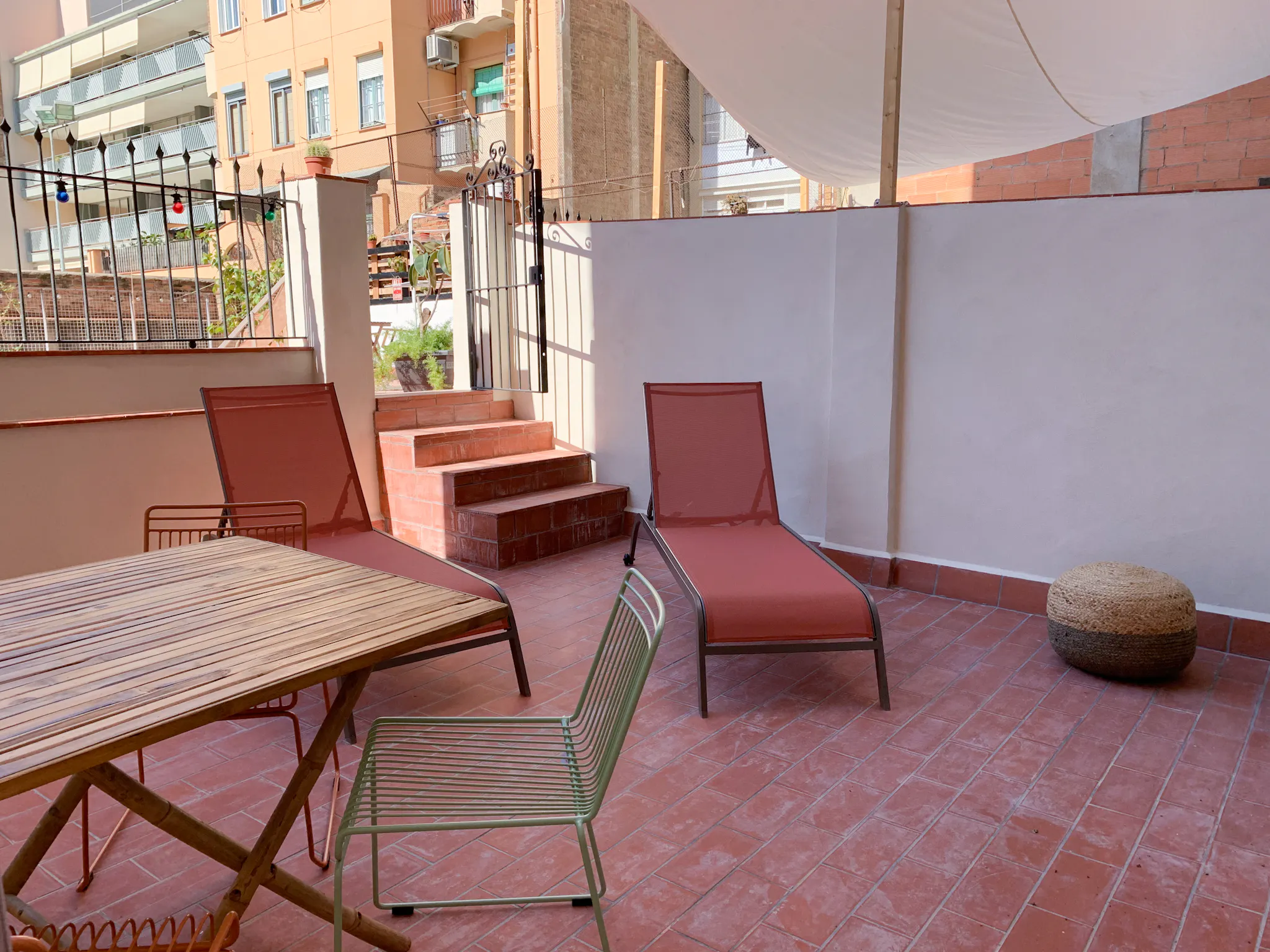 4-Bedroom Apartment in Carrer del Comte Borrell, Barcelona (1732760) ROOM 1