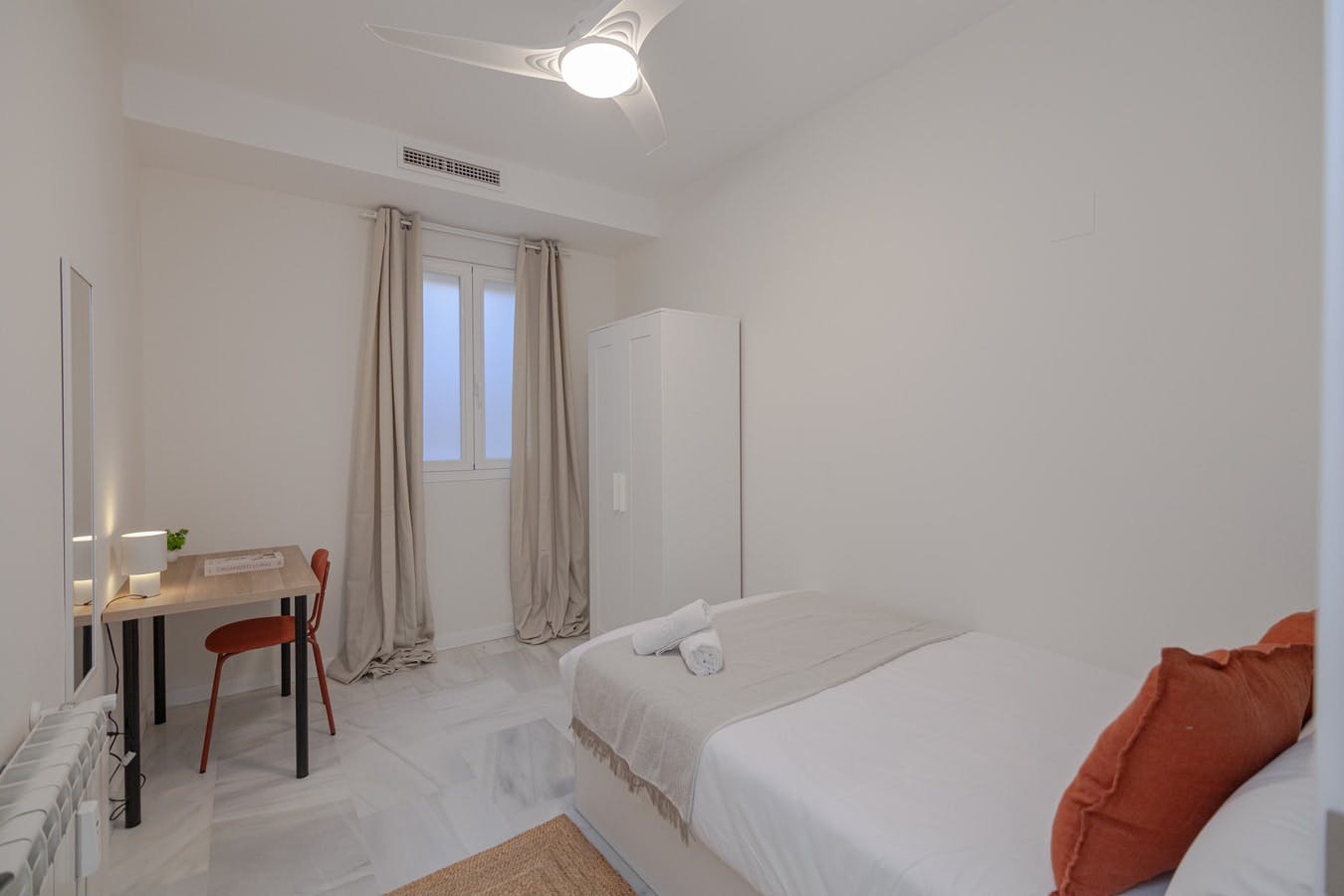 Calle de Fuencarral, Madrid preview