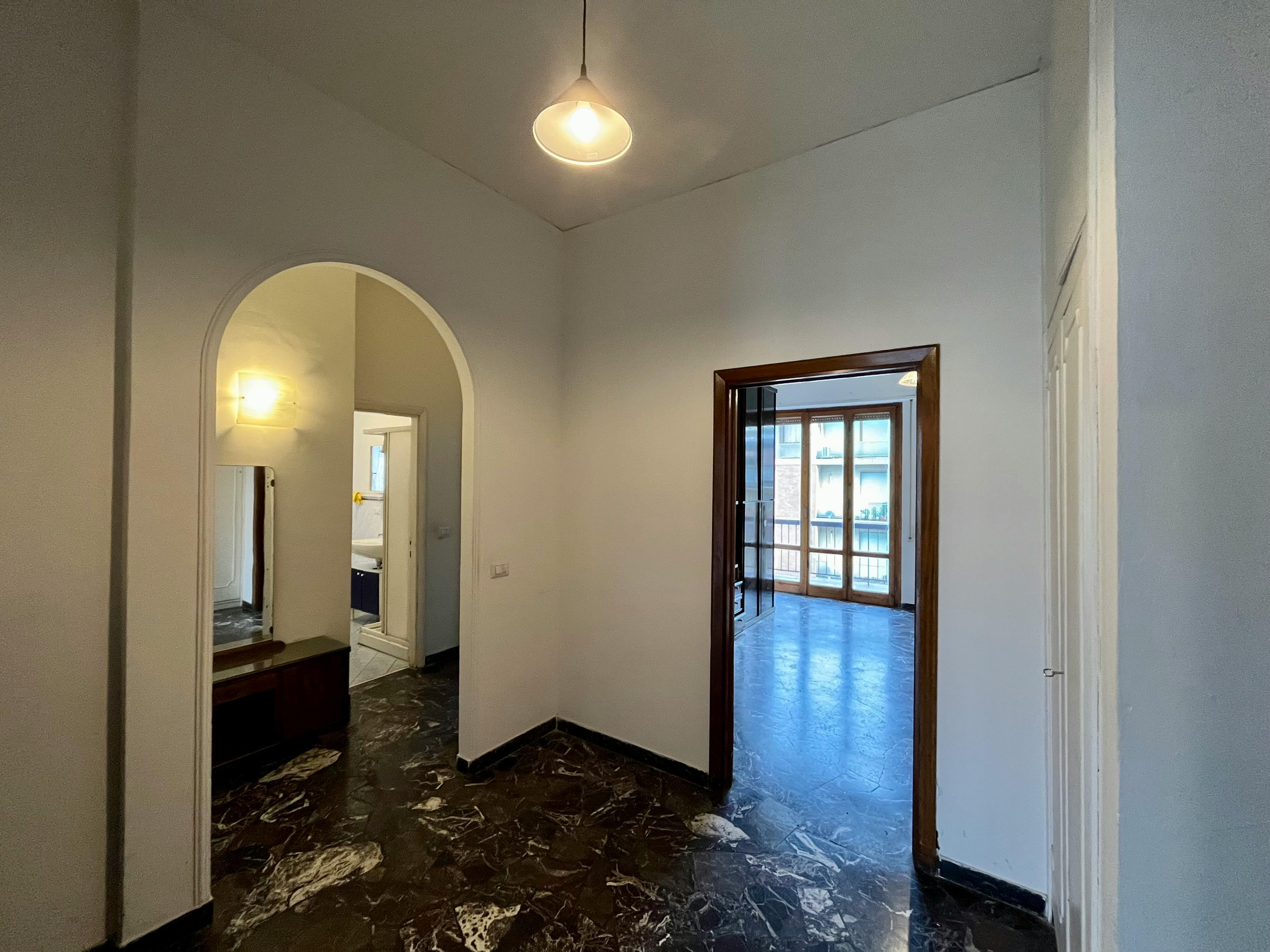 4-Bedroom Apartment in Via Giambattista Lulli, Florence (1732786) ROOM 1