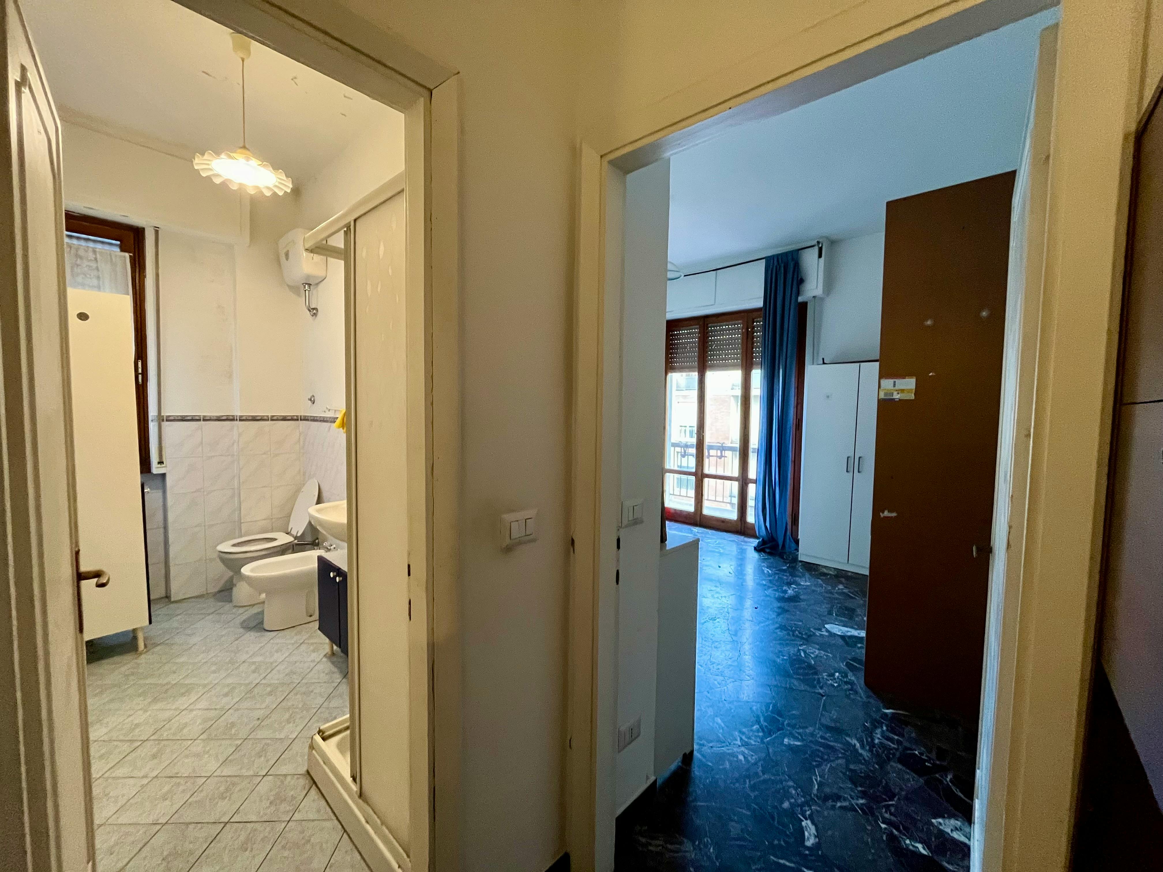 4-Bedroom Apartment in Via Giambattista Lulli, Florence (1732786) ROOM 3