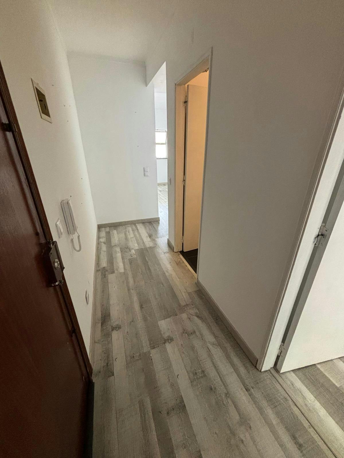 Appartement à louer pour 990 €/mois à Faro, Rua Emiliano da Costa