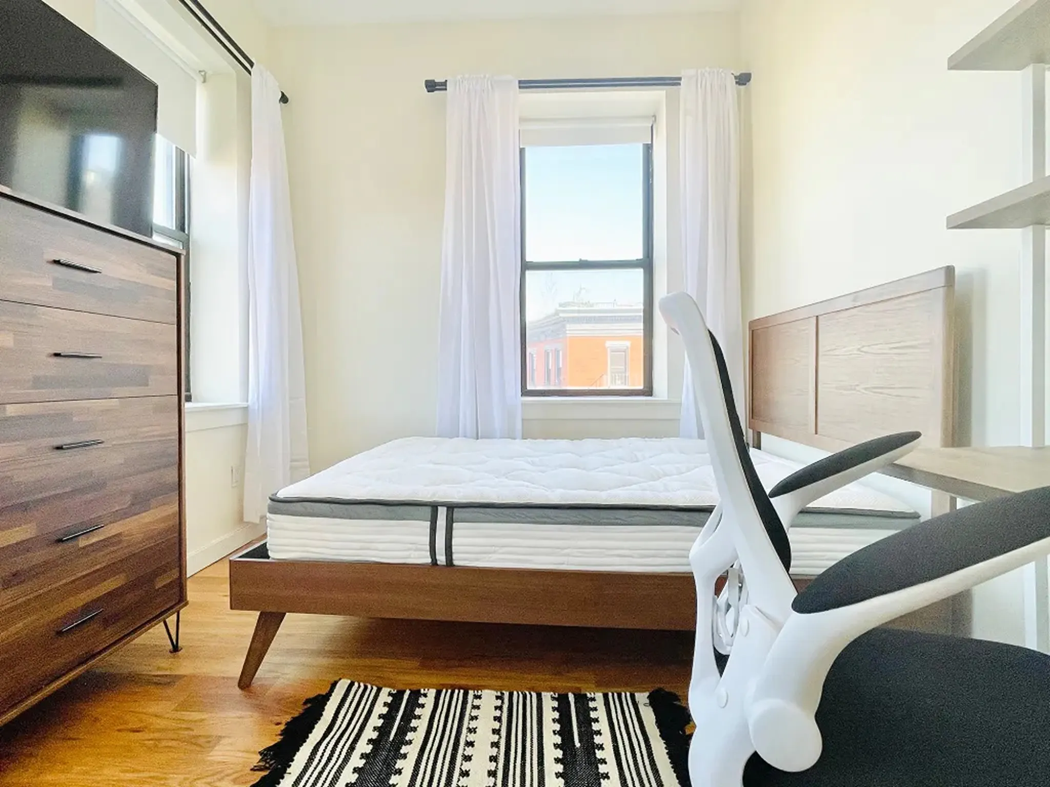 Franklin Avenue, Adelphi, NY preview
