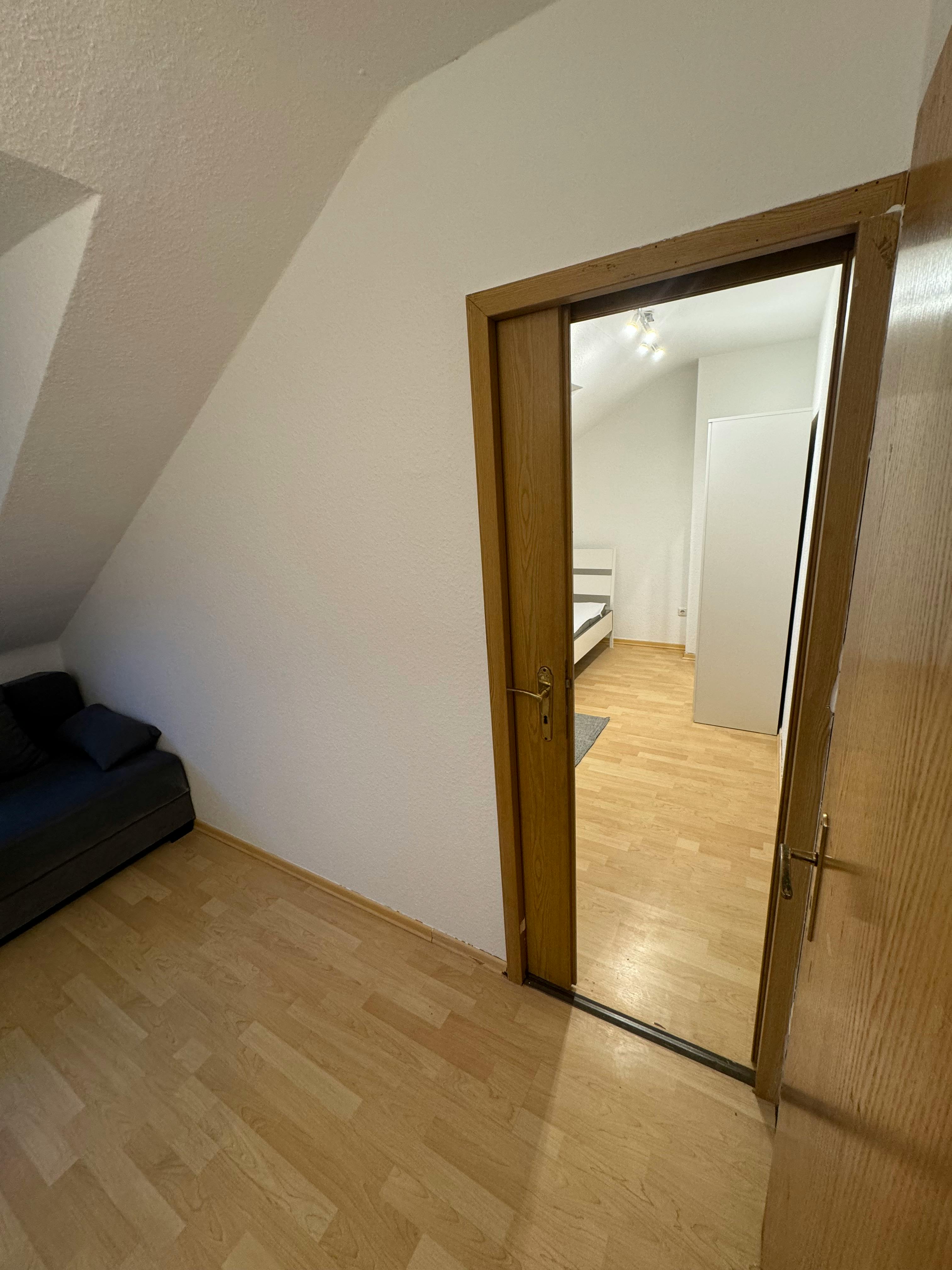 Private room in Glashüttenstraße, Düsseldorf (1732971) room image 10