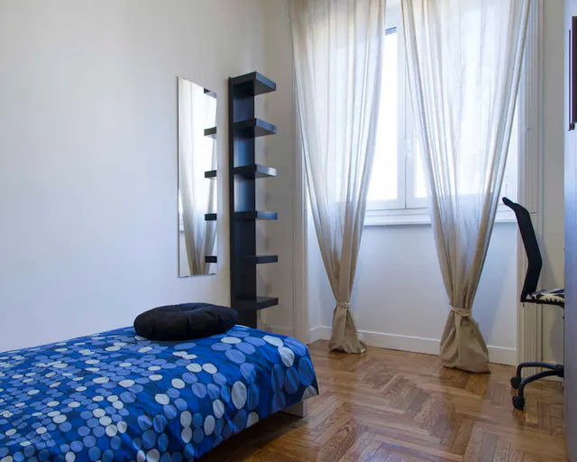 Private room in Via Melchiorre Gioia, Milan (1732974) room image 2