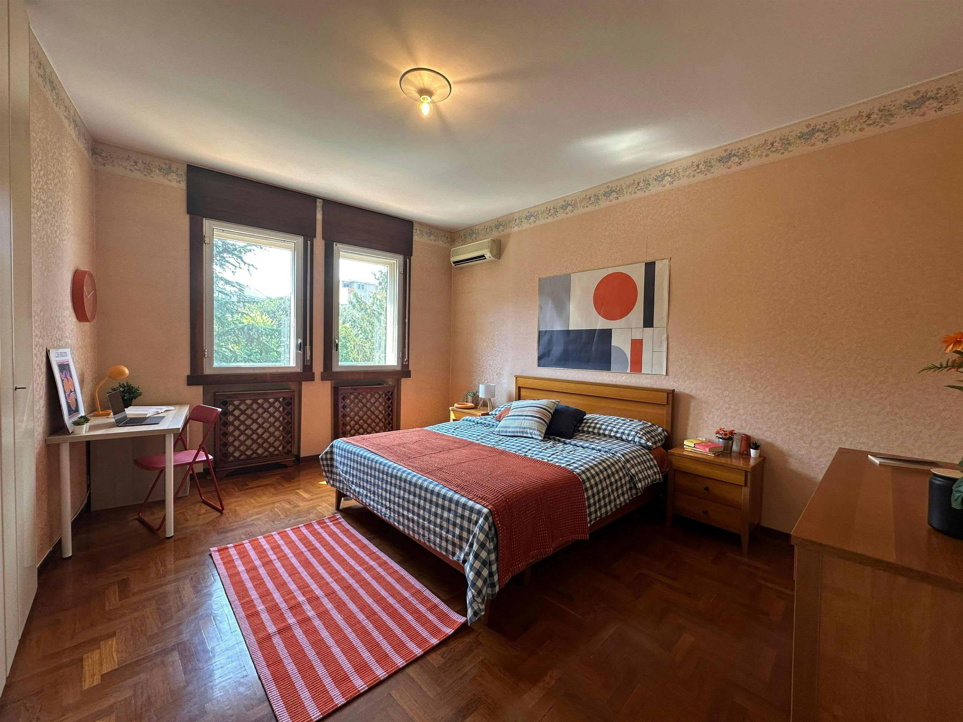 Private room in Viale Europa, Brescia (1733034) room image 1