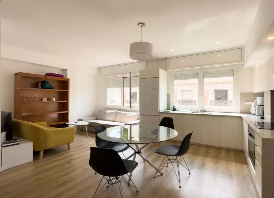 Apartamento en alquiler por 1262 € al mes en Barcelona, Carrer de Muntaner