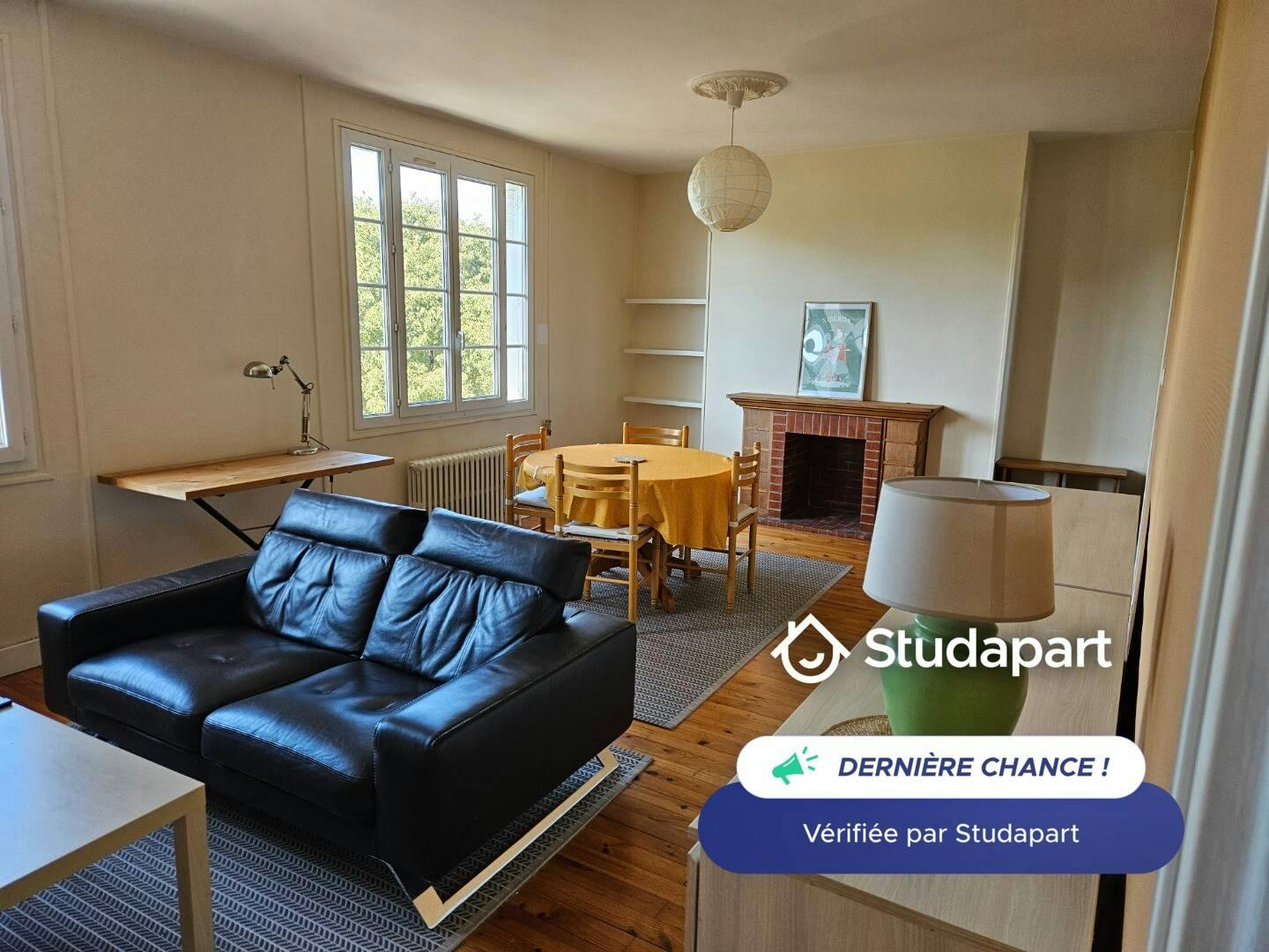Wohnung zu mieten für 1.235 € pro Monat in Bordeaux, Rue Léo Saignat