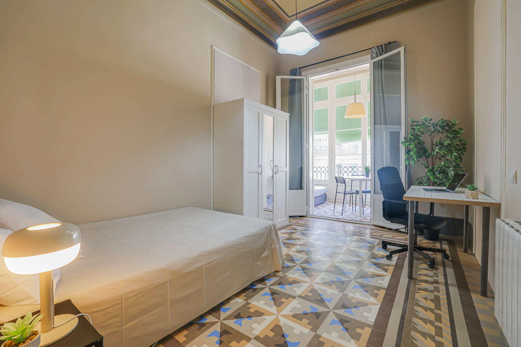 Ronda de Sant Pere, Barcelona preview