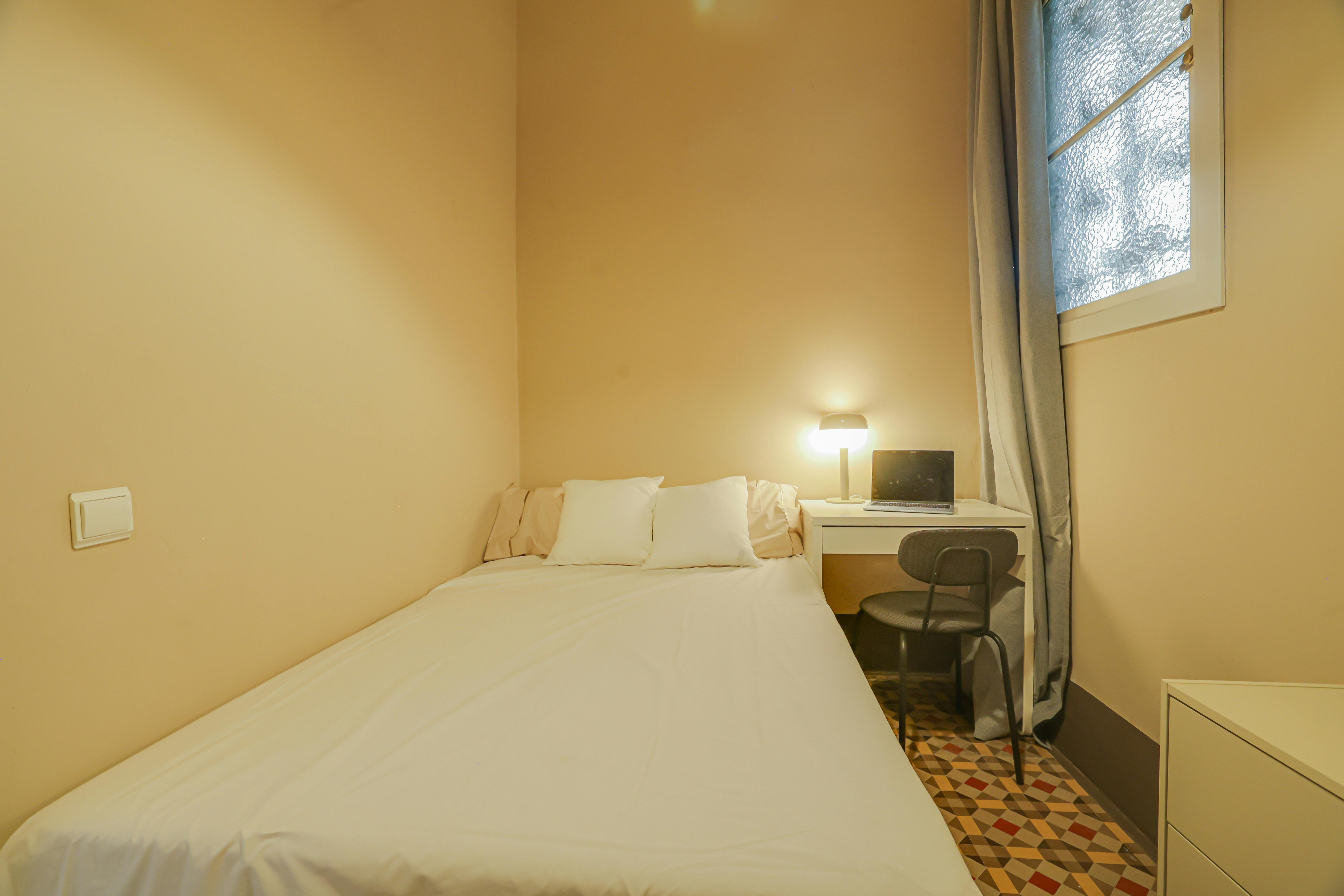 Private room in Ronda de Sant Pere, Barcelona (1733231) room image 2