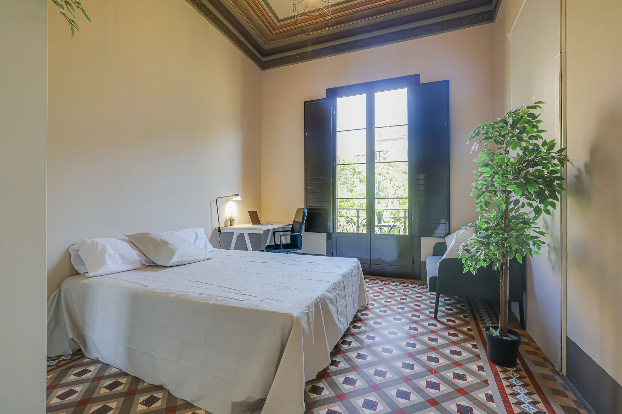 Ronda de Sant Pere, Barcelona preview